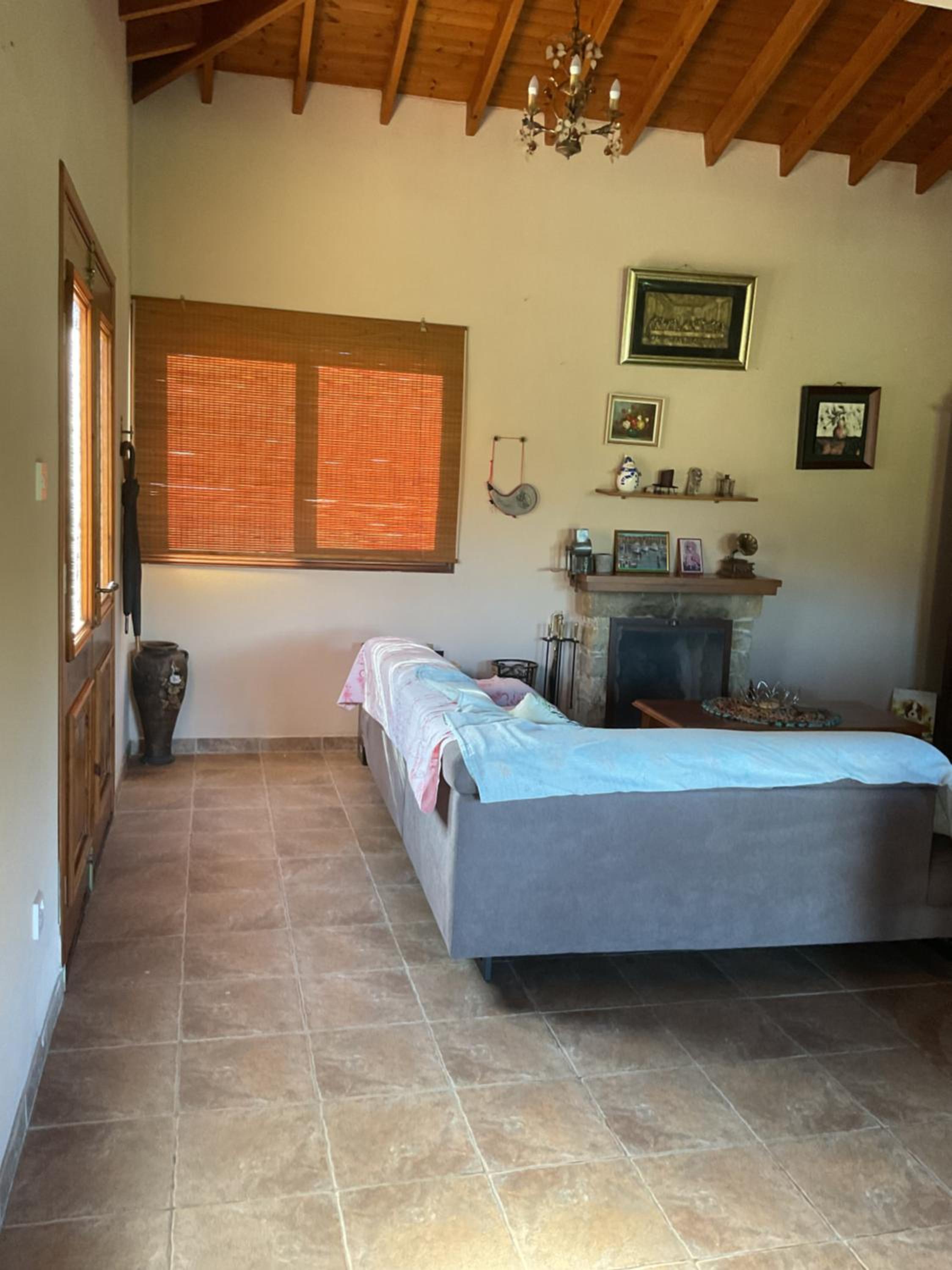 Evie's House Arakapas