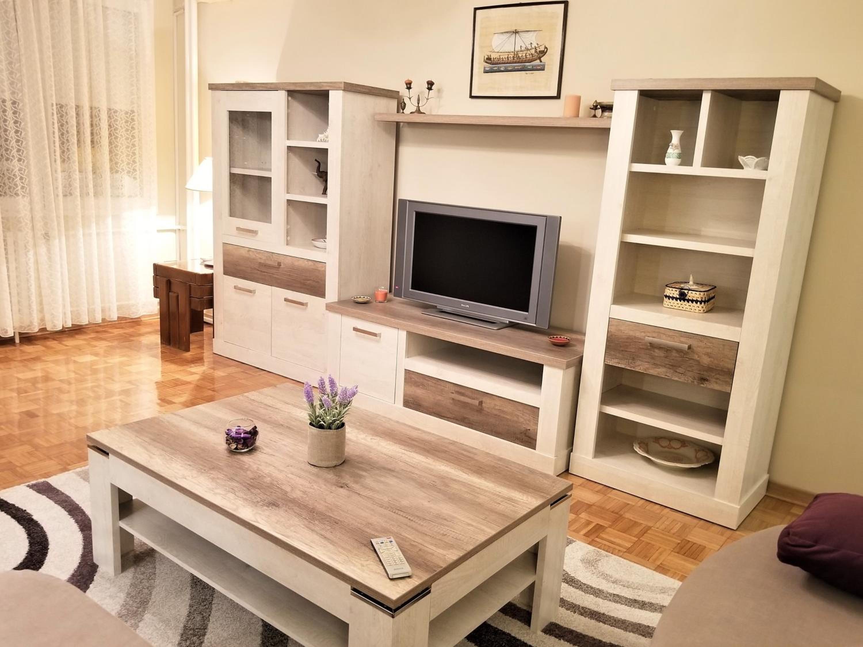 Arena West Apartment