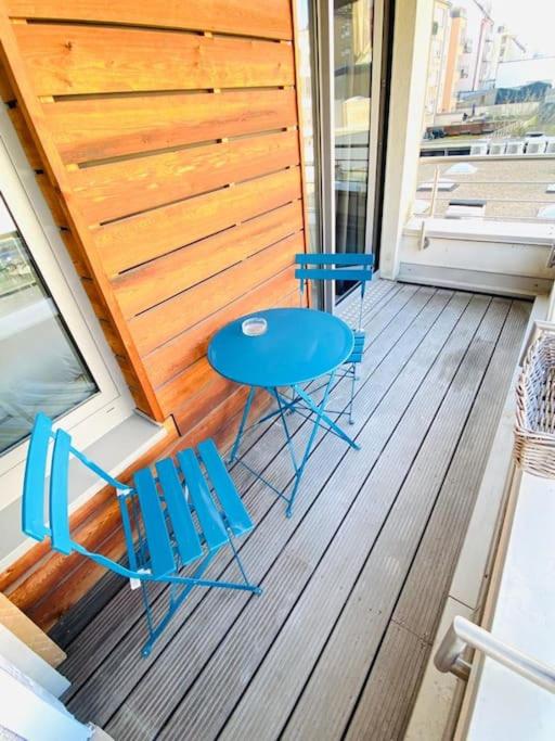 Large Studio in Center with Terrace-Cosy