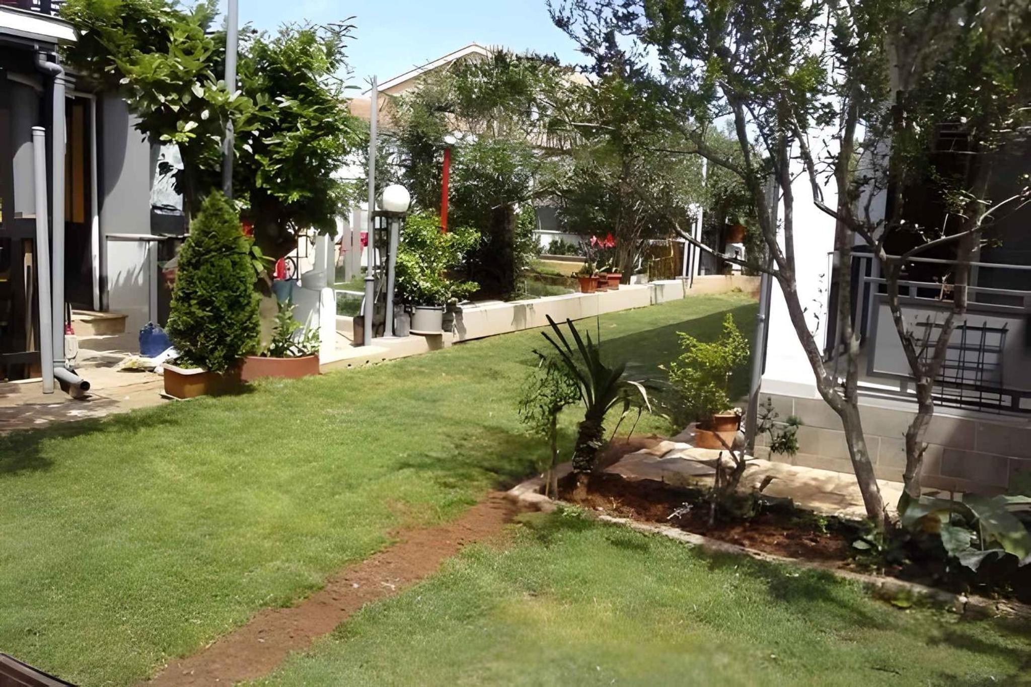 Photo 48