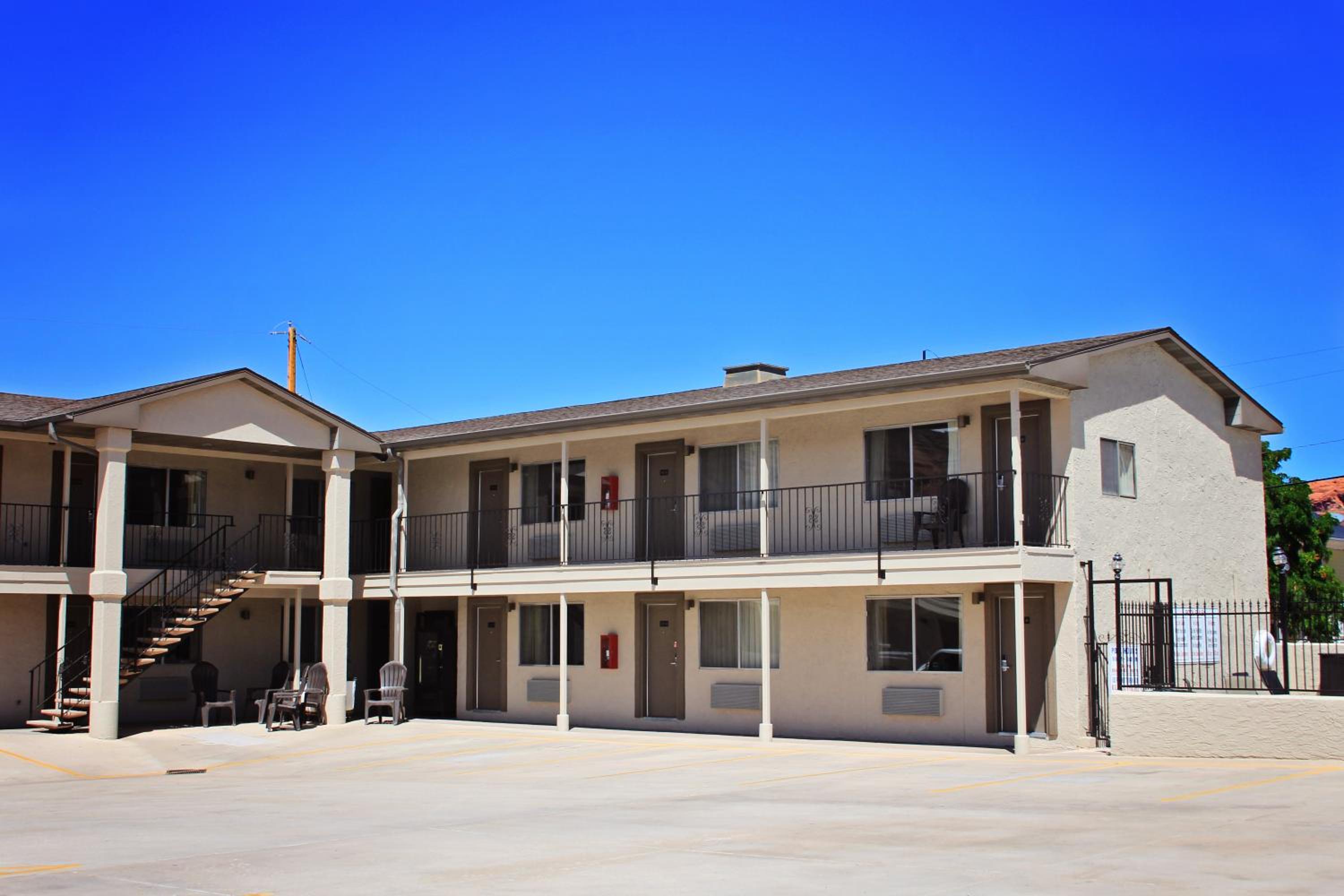 Bowen Motel