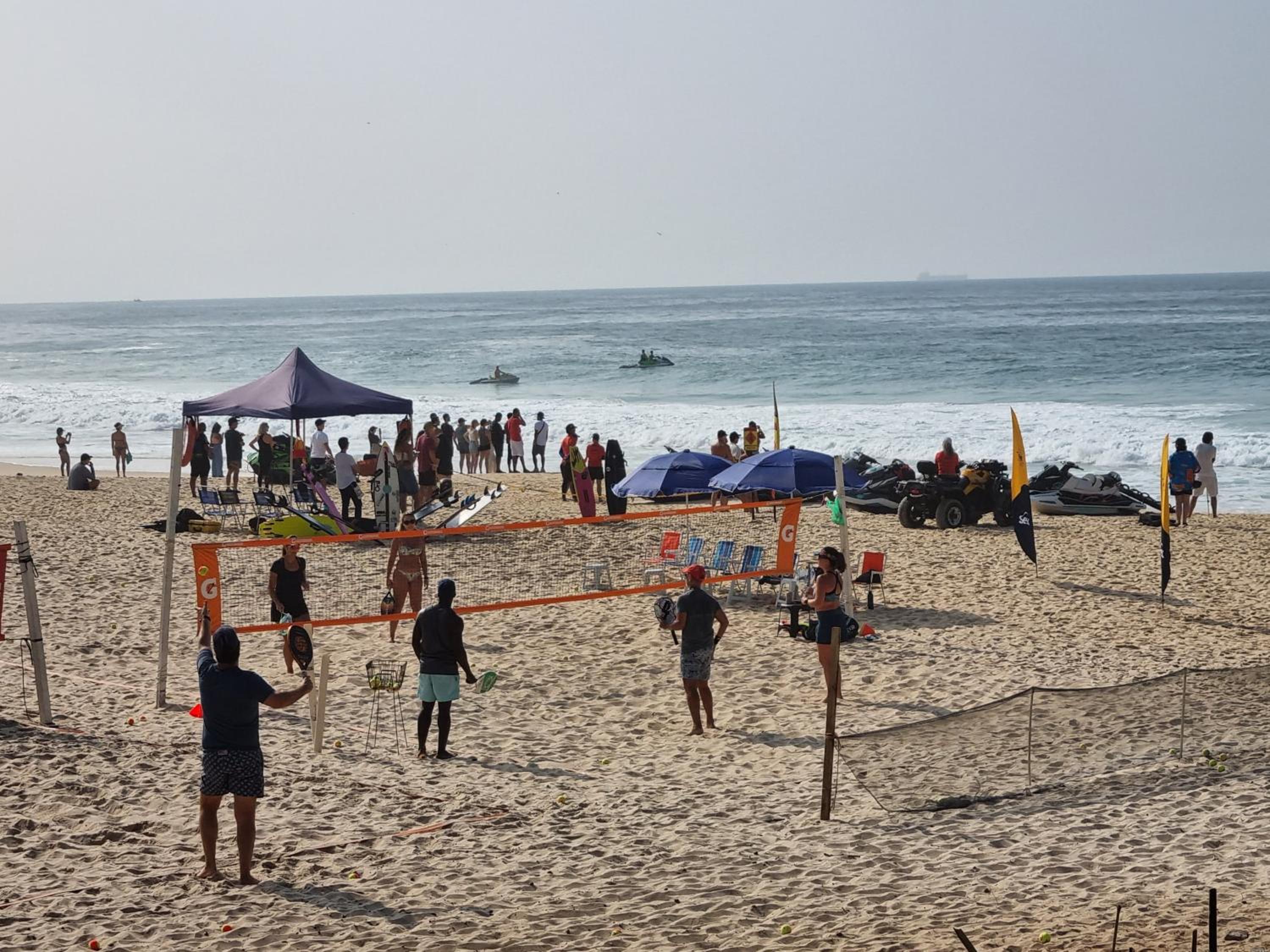 SUÍTE c vista livre e pertíssima das PRAIAS IPANEMA LEBLON ARPOADOR COPACABANA e do CRISTO REDENTOR do BONDINHO PÃO DE AÇUCAR etc Chegando mais cedo que o 
