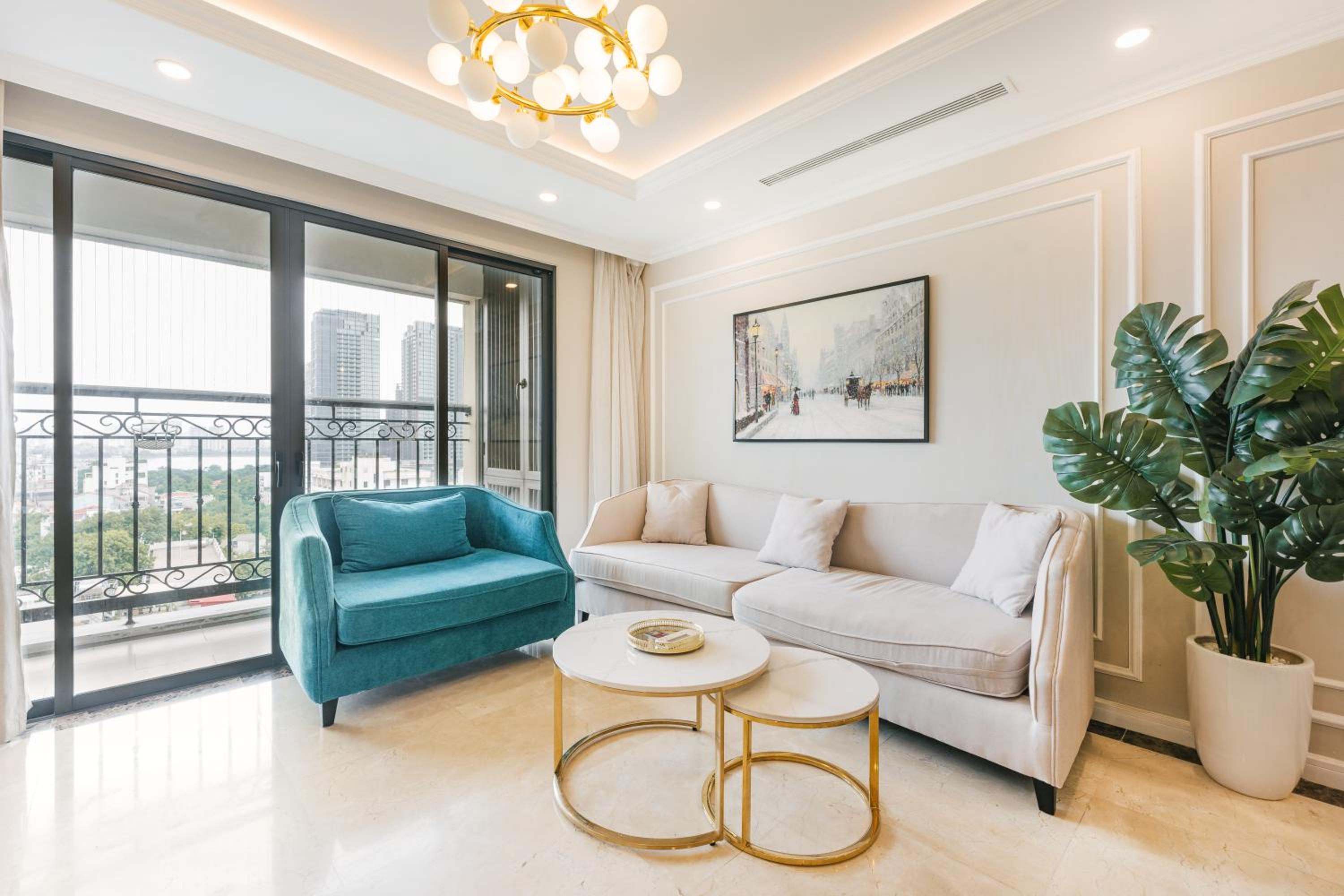 D'LEROI SOLEIL- TAY HO- NEAR WESTLAKE IN HA Noi