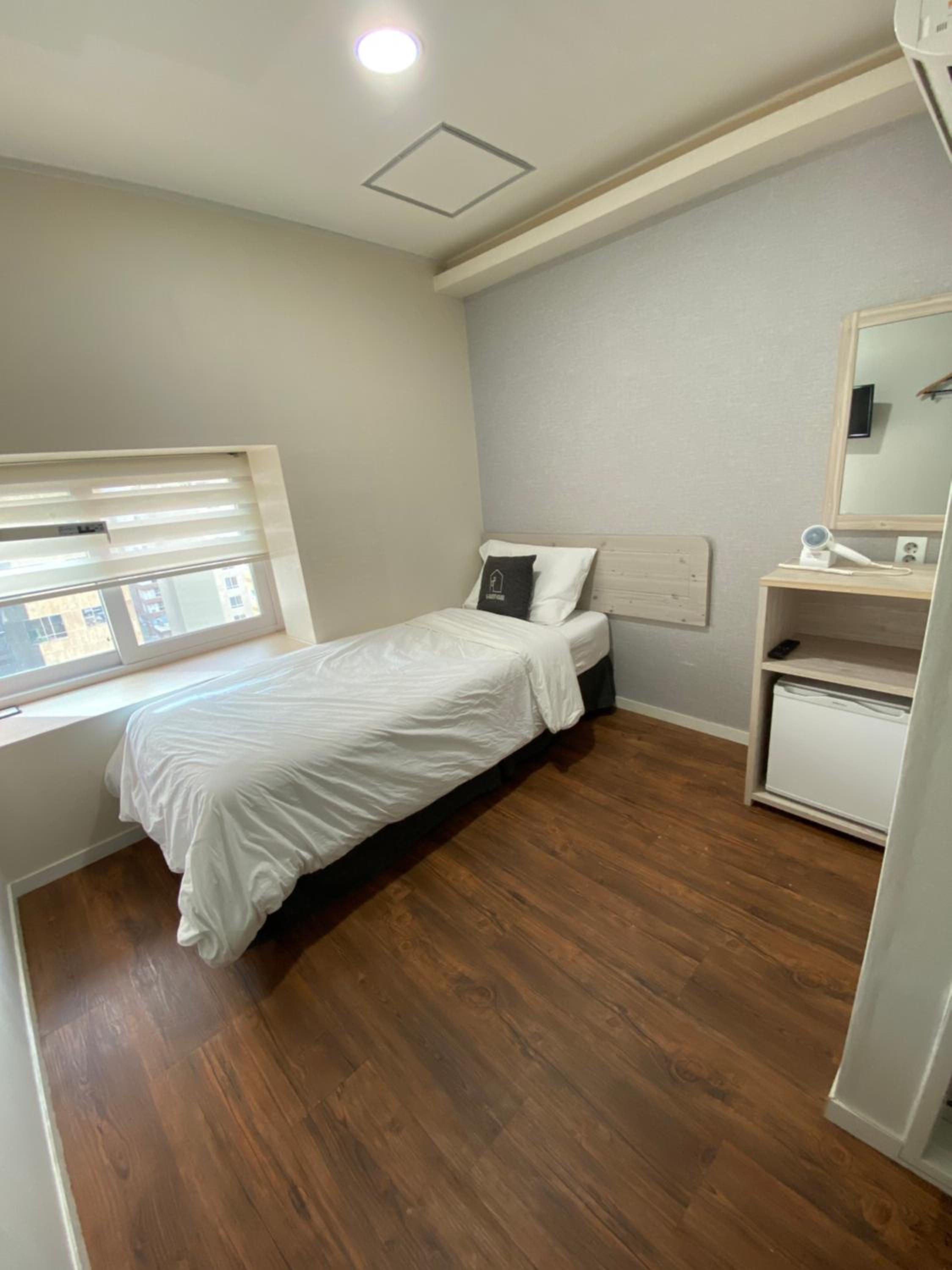 Seoul Grand Hostel Edae