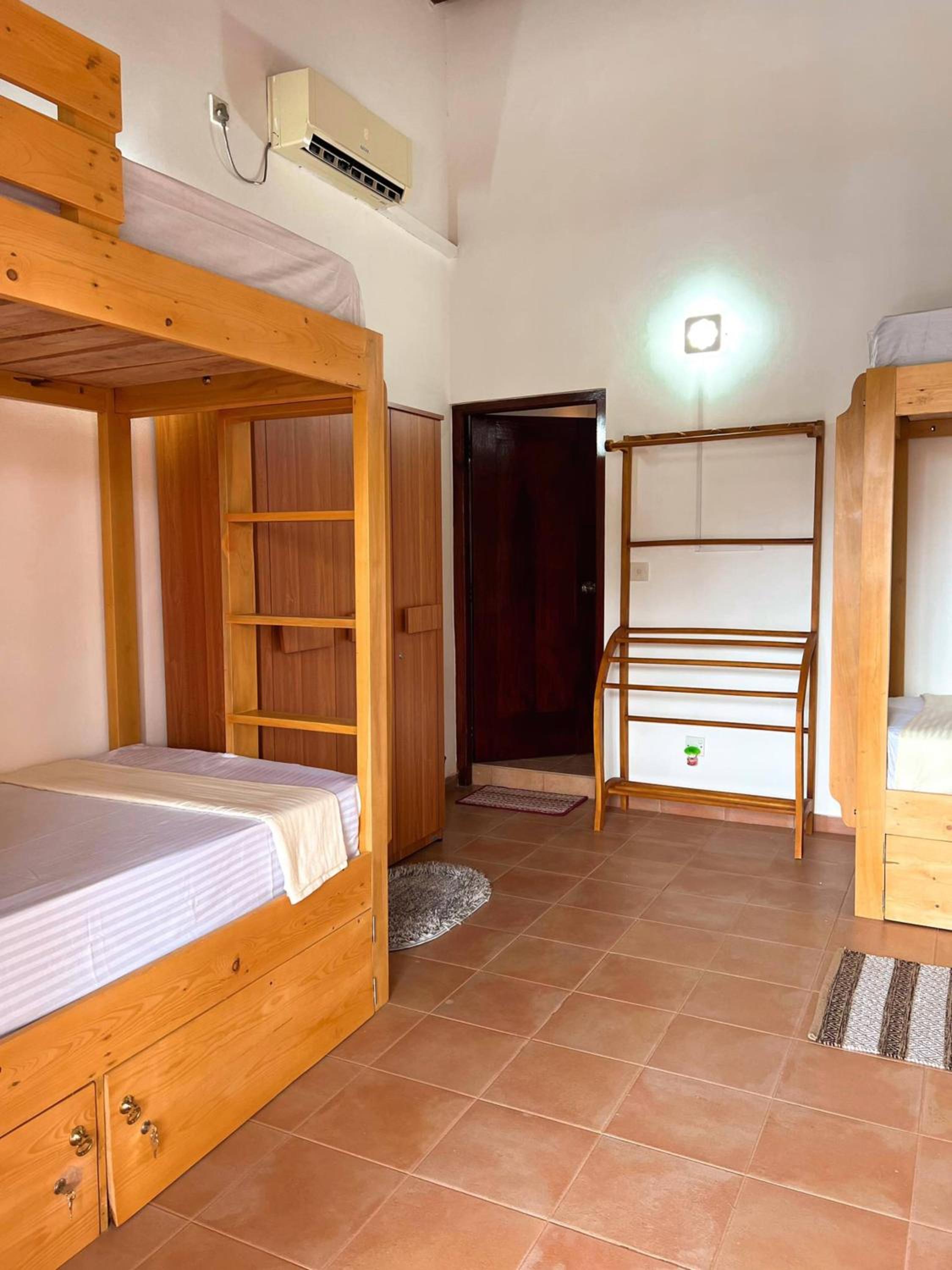 Hummus Hostel Hikkaduwa