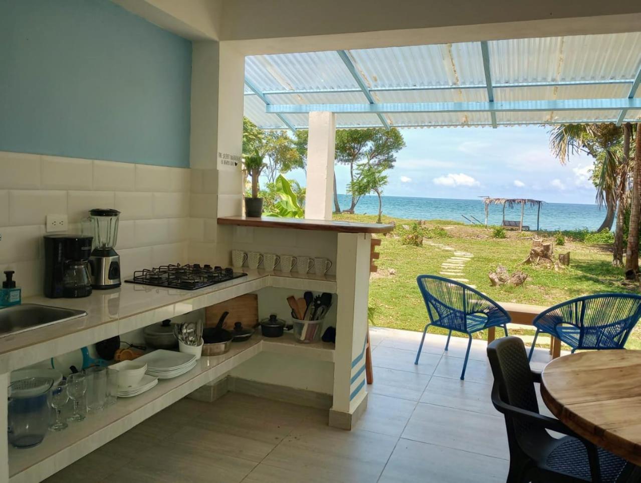 Beach House with AC Surrounded by Nature