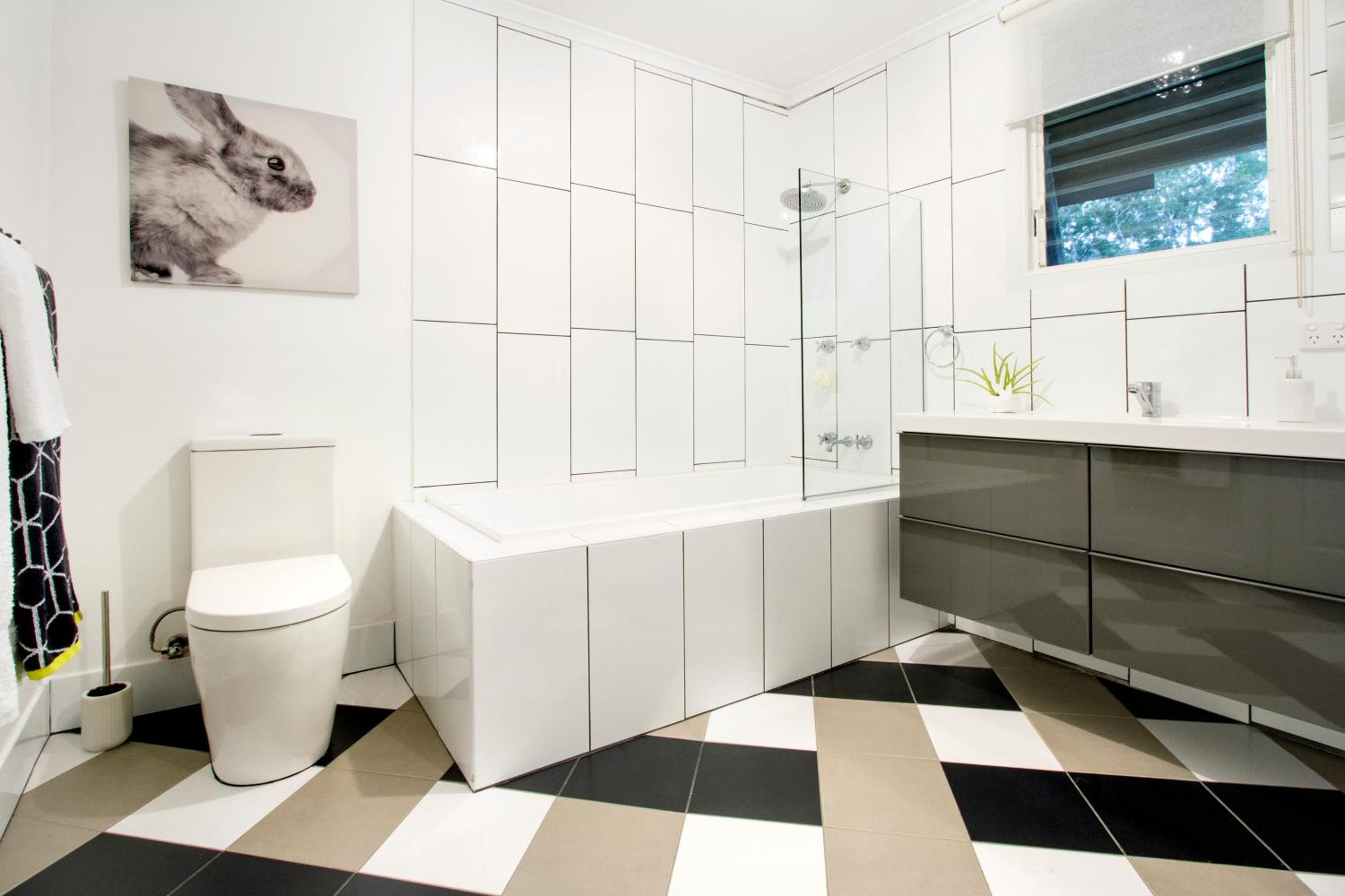 Airlie Beach Eco Cabins - Adults Only