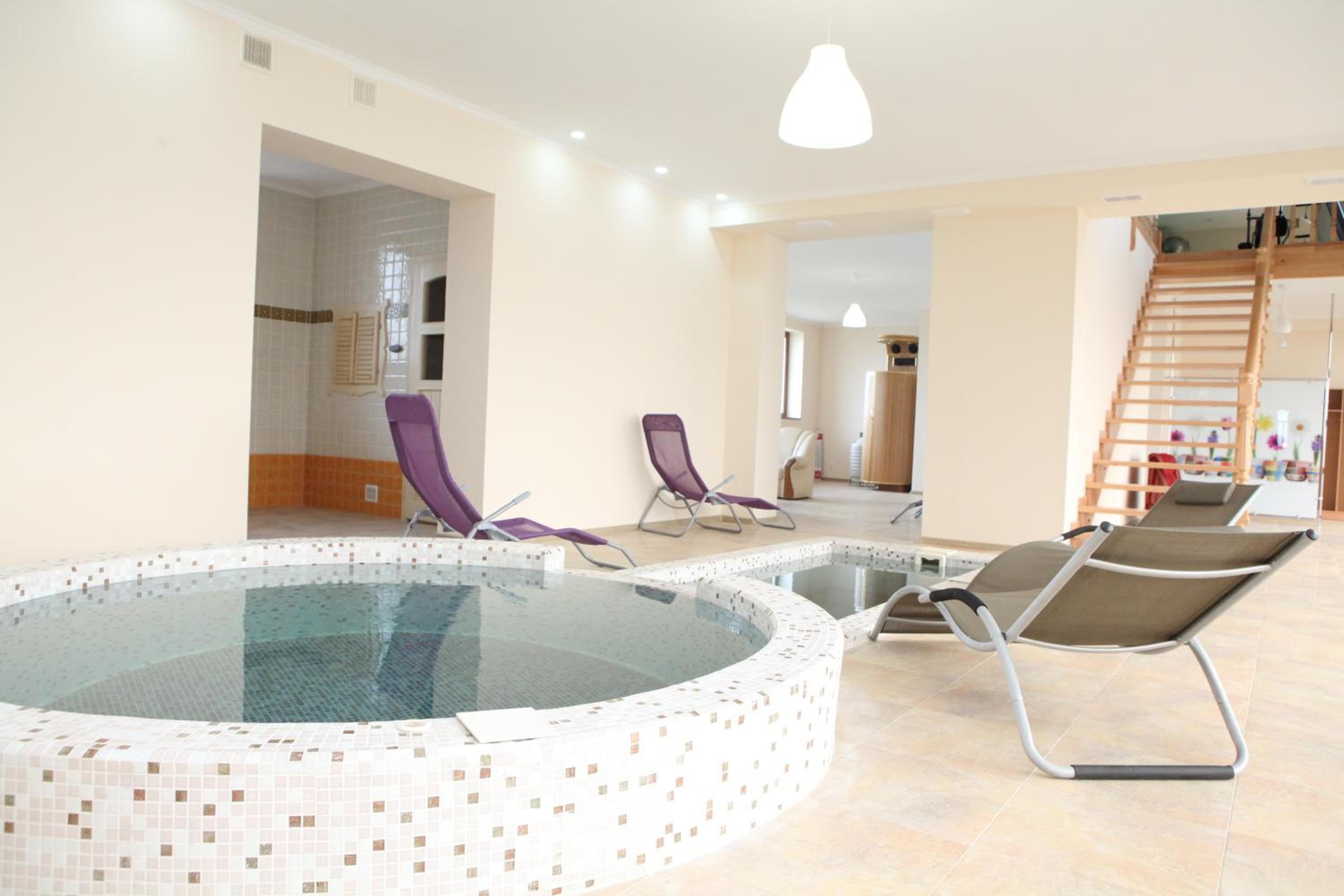 Jacuzzi