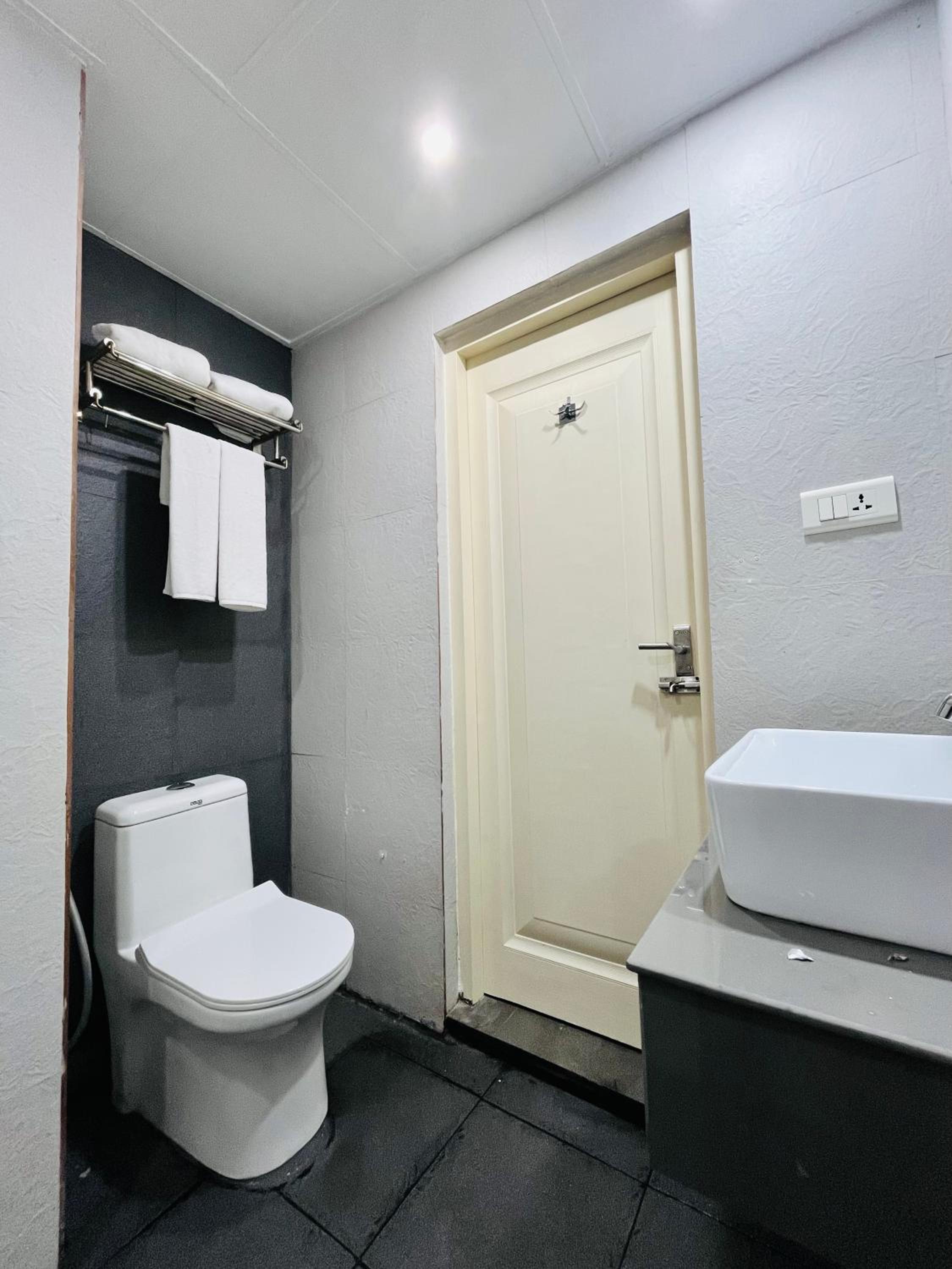 Photo 16