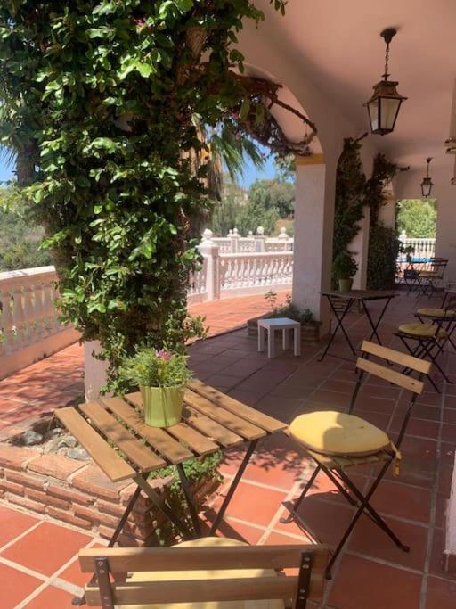 Casa Hermosa Mijas- 7 bedroom villa-sleeps 14