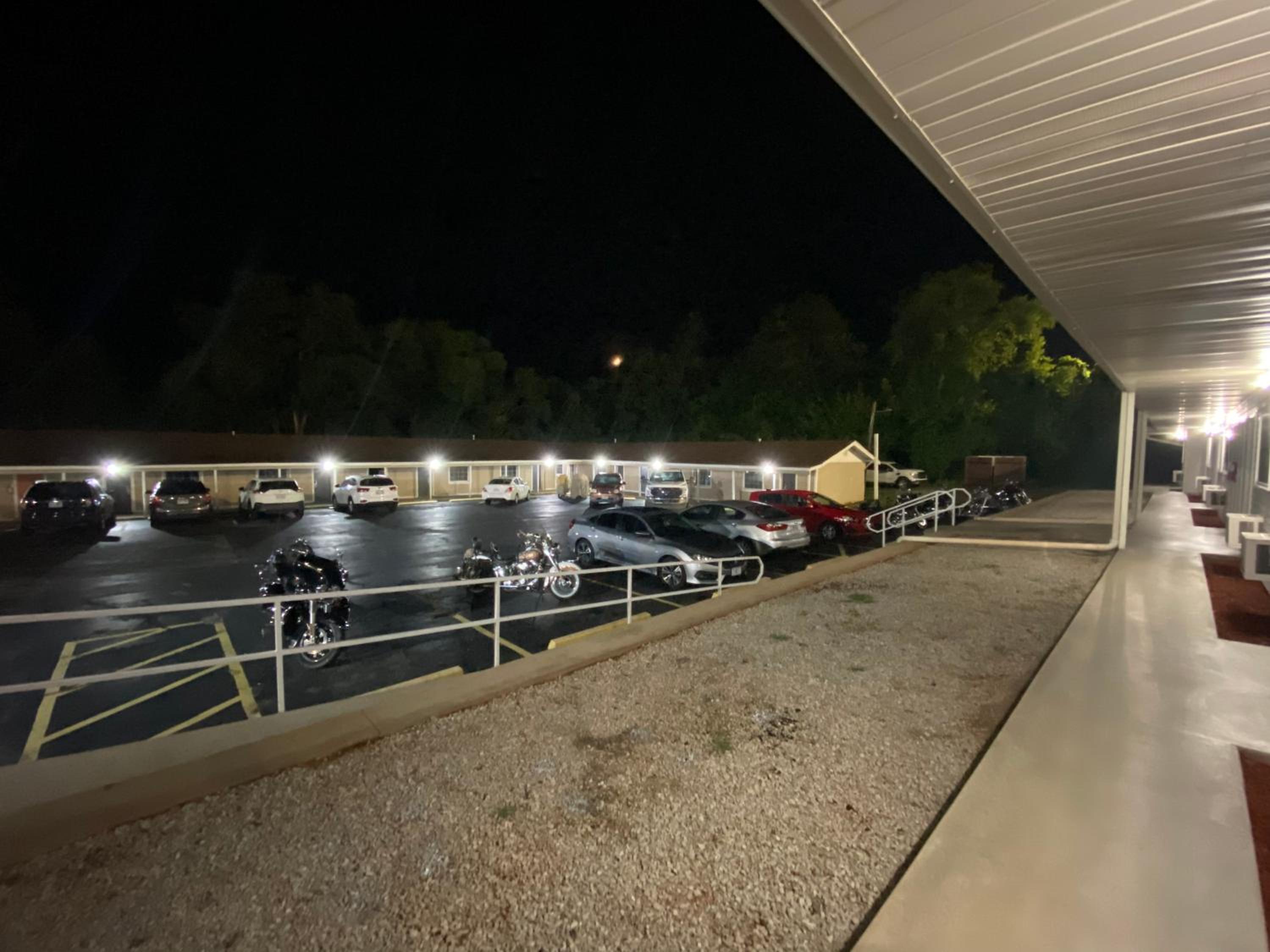 Aya's Blossoms Inn - Property Image 15