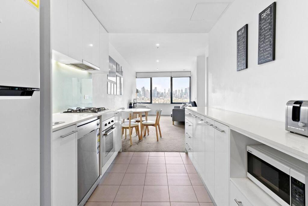 2bedrooms with Amazing City Views - booking18th floor