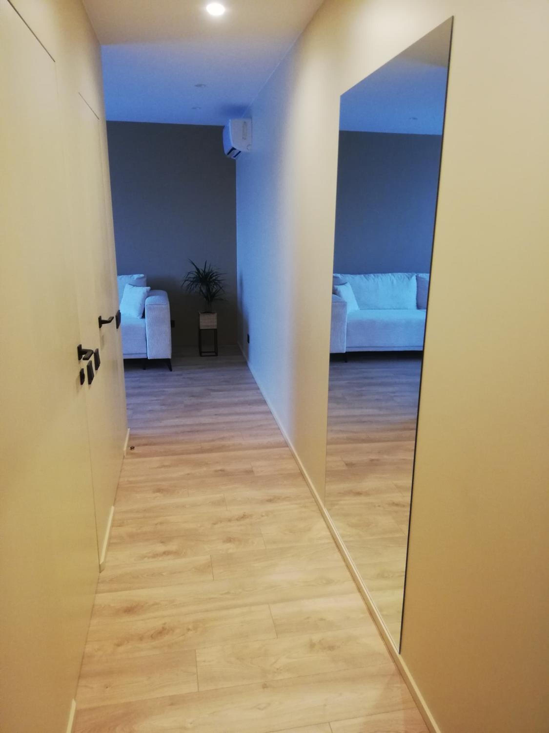 Windy City apartments view 3