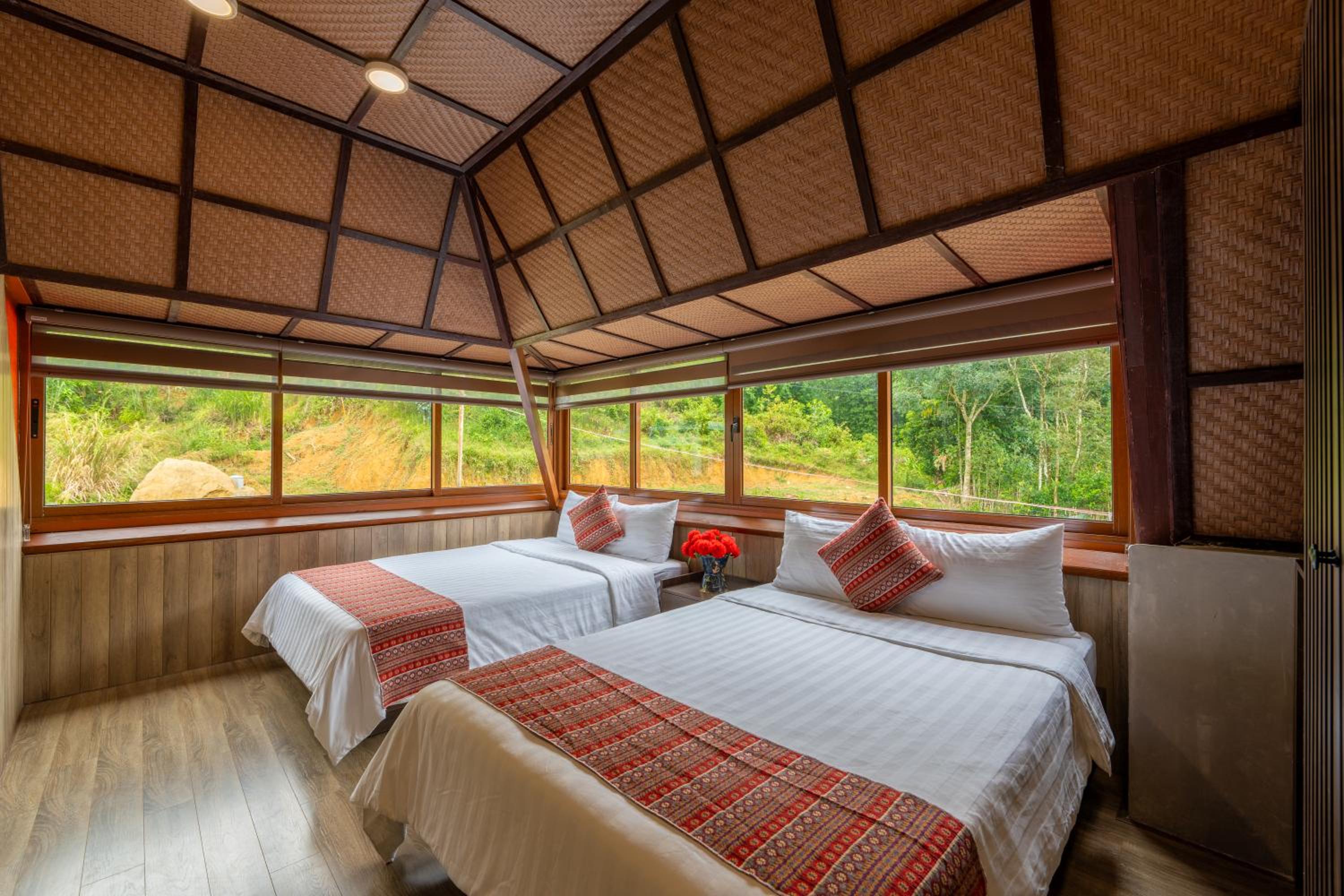 Hue Crown A Luoi Retreat view 2
