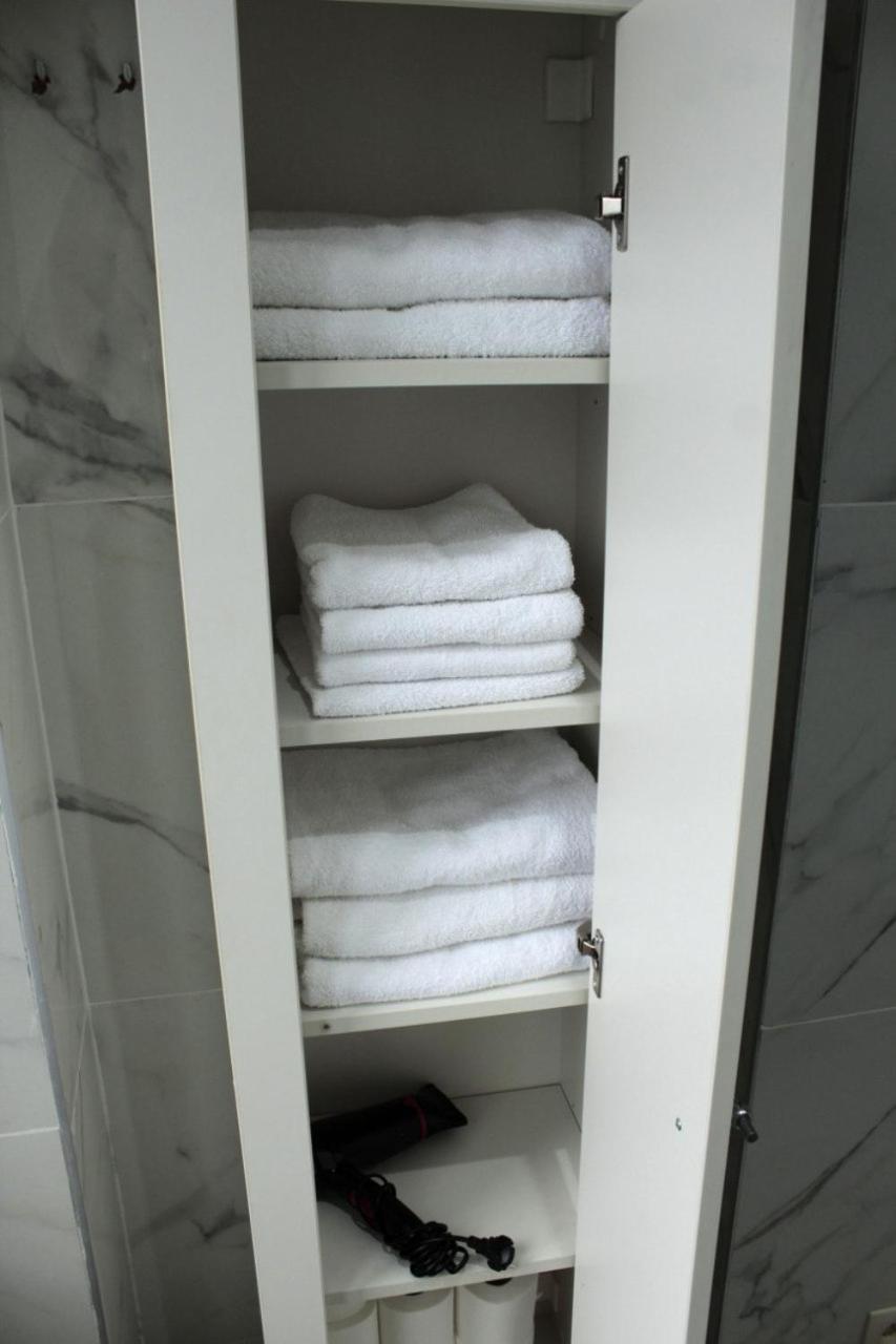 White apartment, 2 Chambre-Arrivée autonome-Wifi rapide
