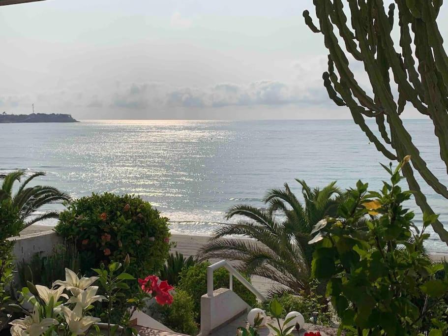 Terraced house by the beach