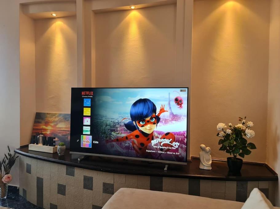 SweetHome Tirana Center, Skanderbeg Square