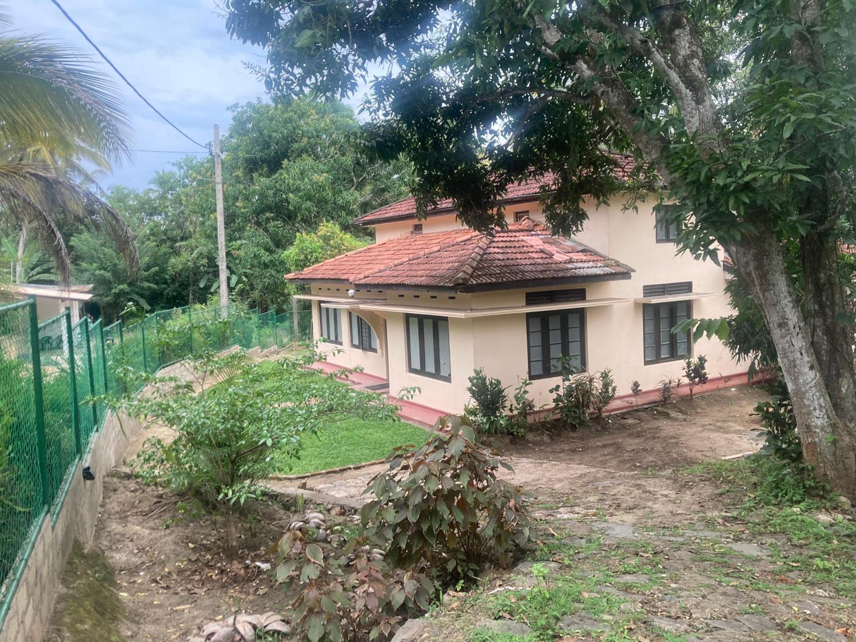 Kotuwegedera Dumbara Residency