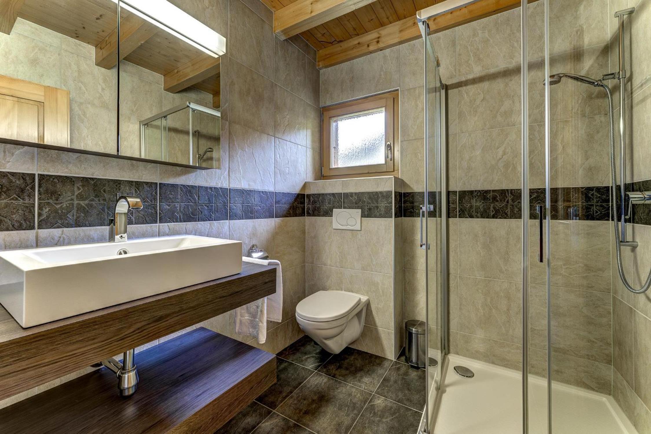 Chalet Snowfall - jacuzzi - views