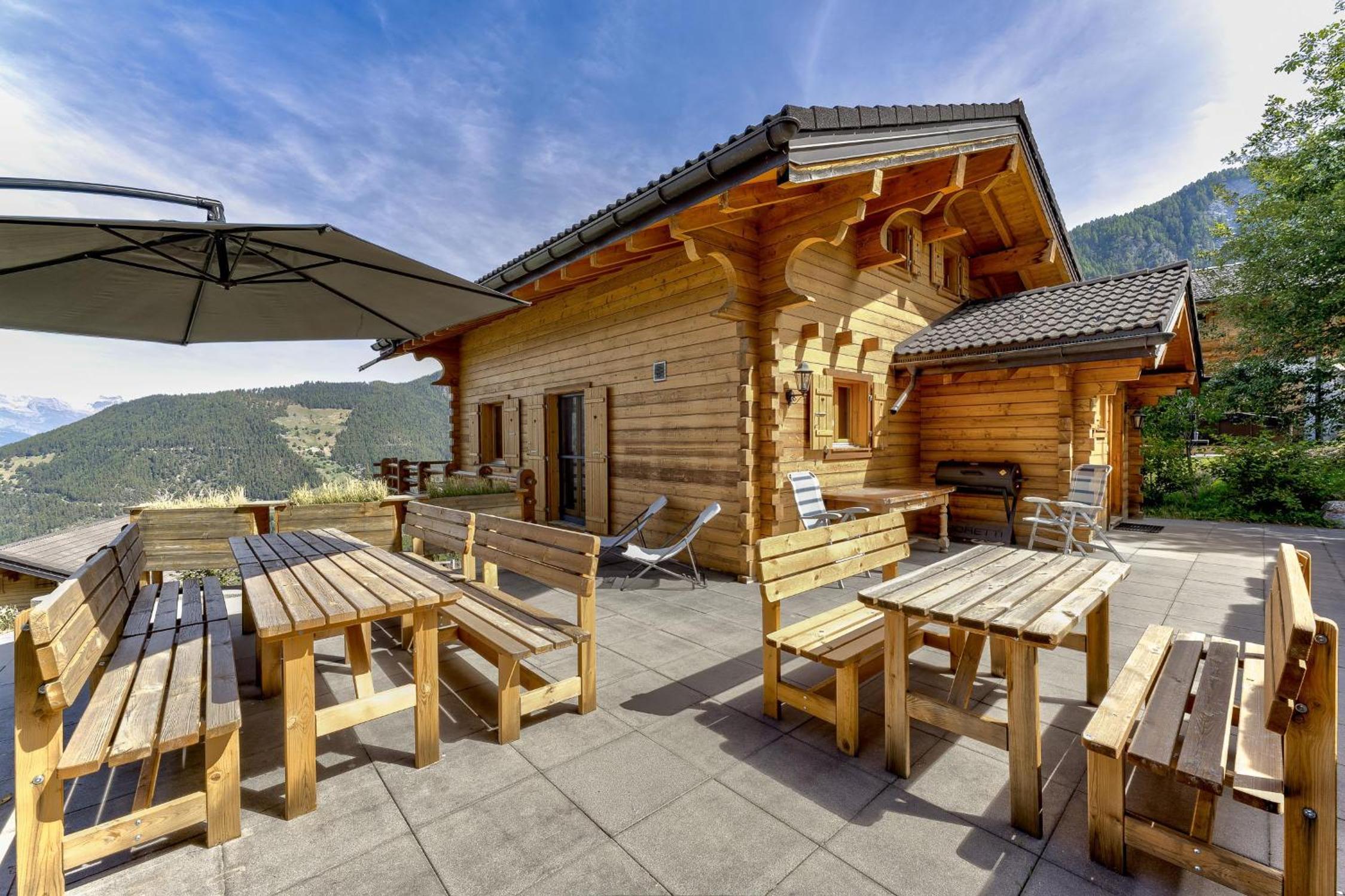 Chalet Snowfall - jacuzzi - views