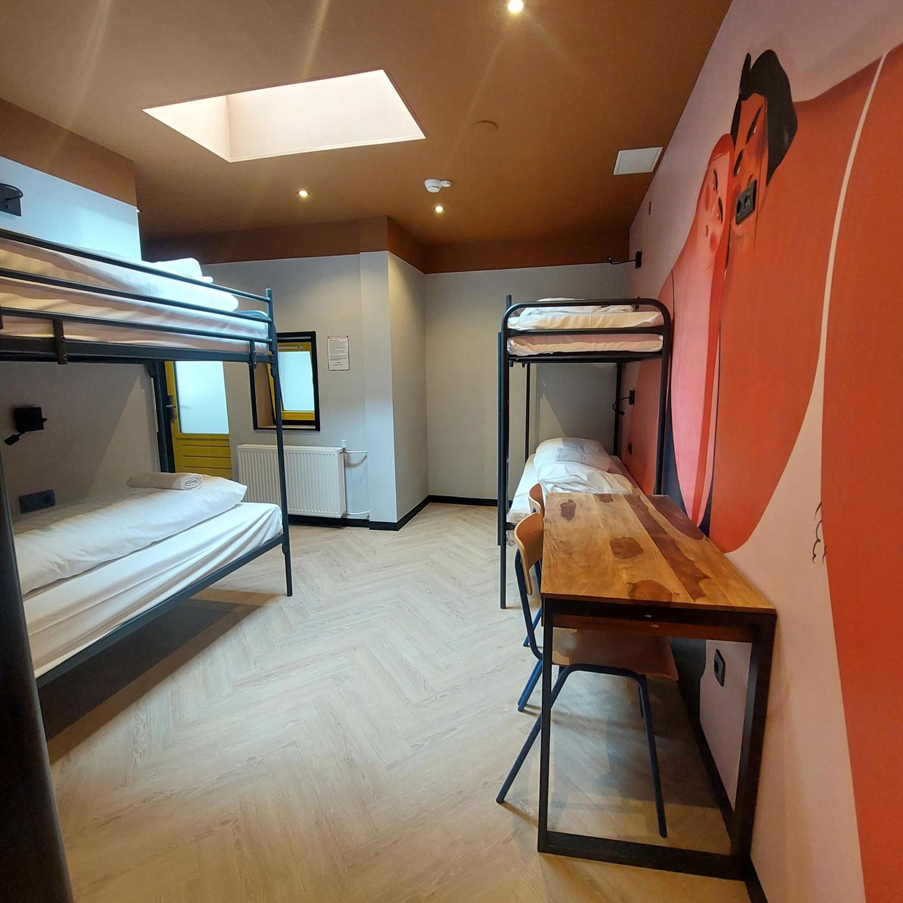 Heart of Amsterdam Hostel