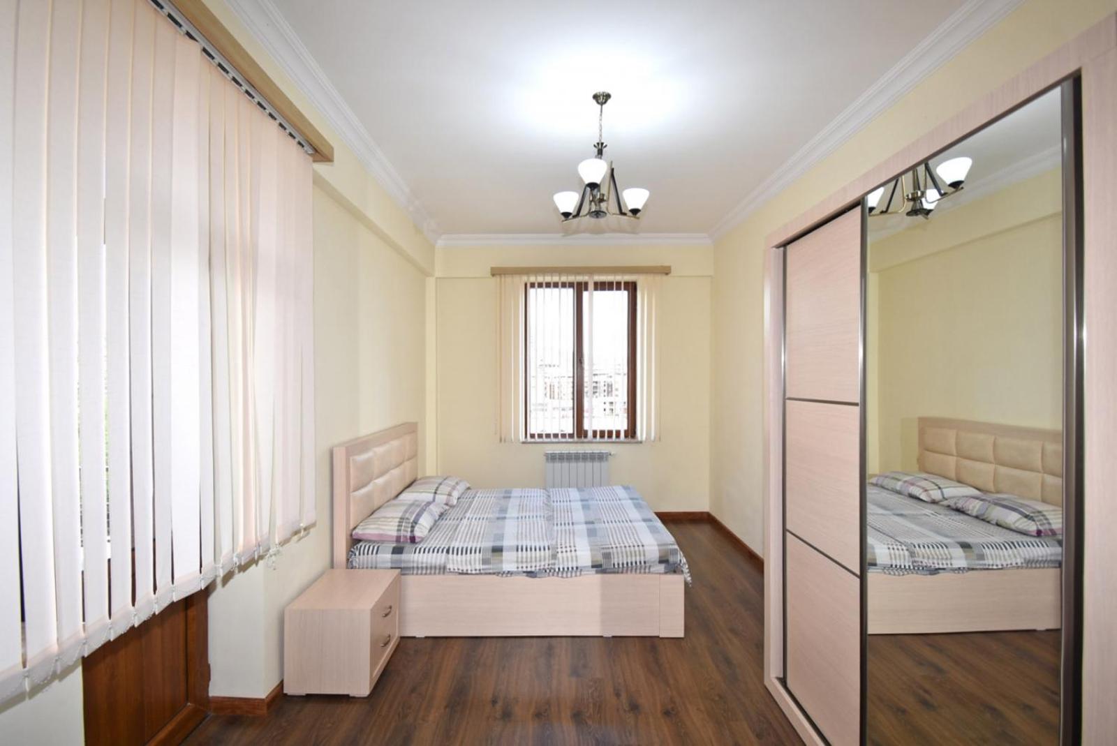 Mesrop Mashtots Avenue, 3 bedrooms Grand & Sunny apartment MA999