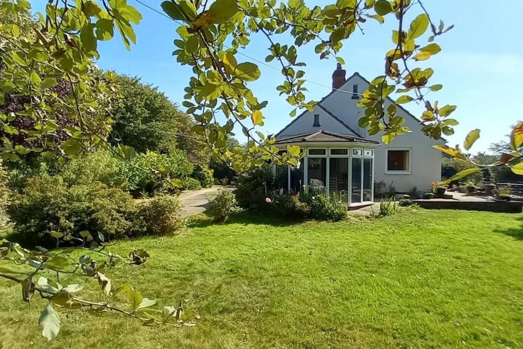 Millfields cottage and garden