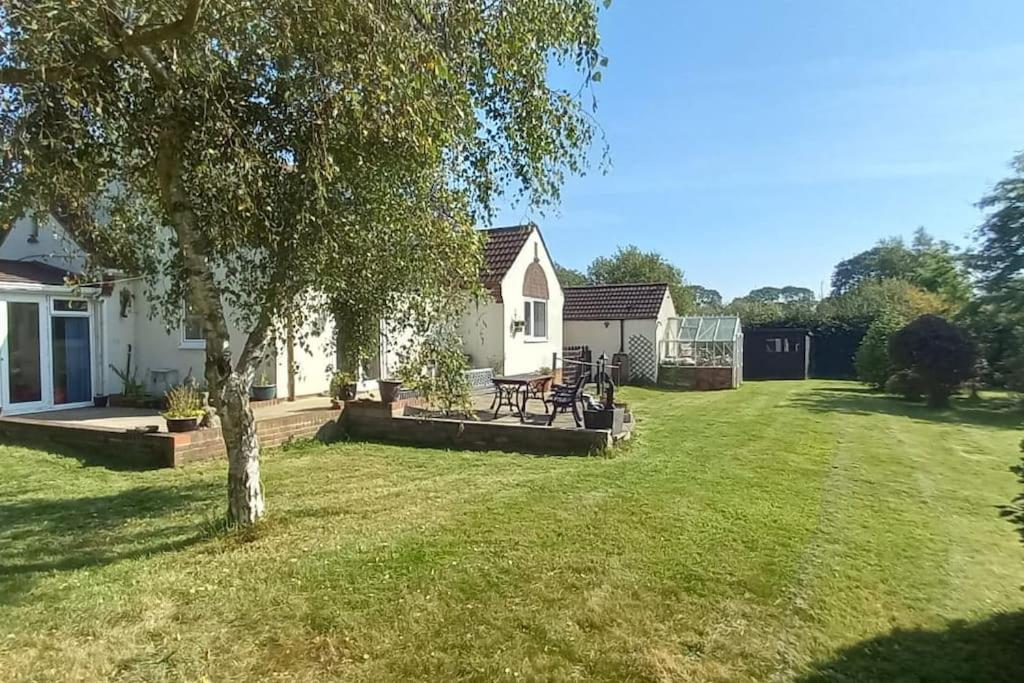 Millfields cottage and garden