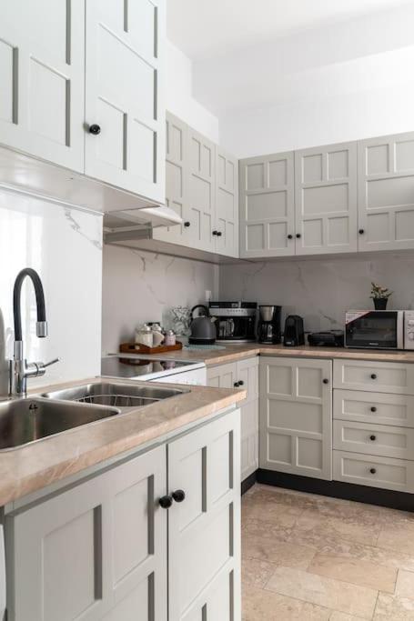 3BDR Penthouse -w/huge Balcony and hot tub-Jacuzzi