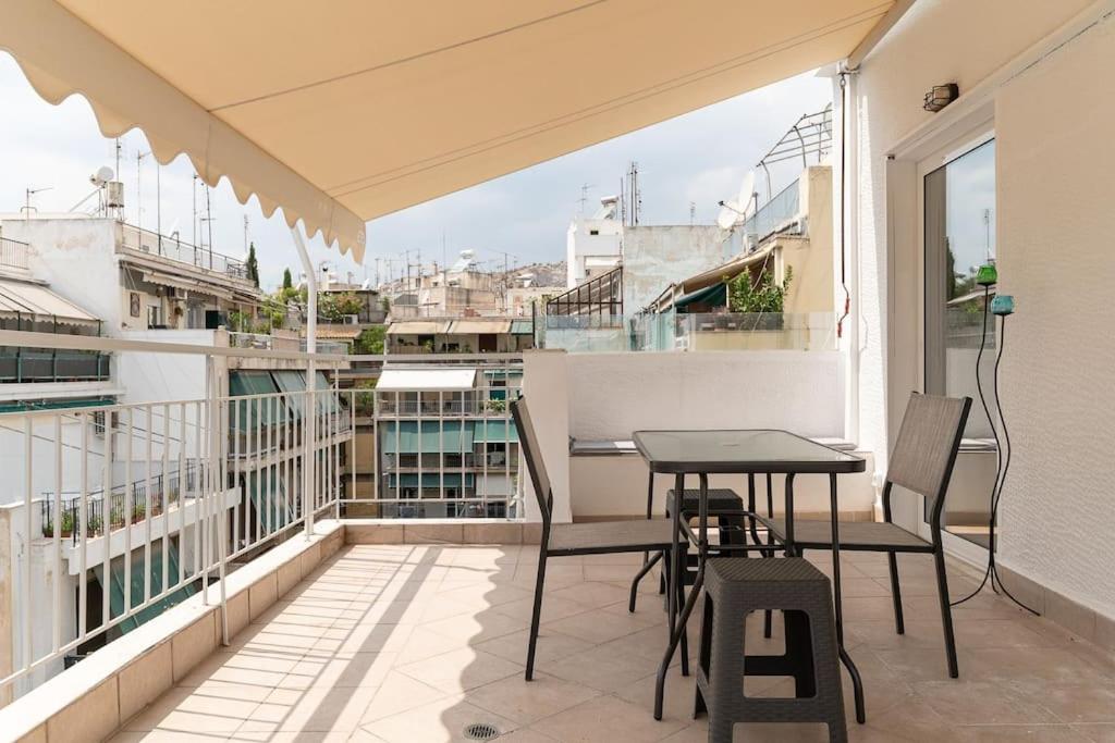 3BDR Penthouse -w/huge Balcony and hot tub-Jacuzzi