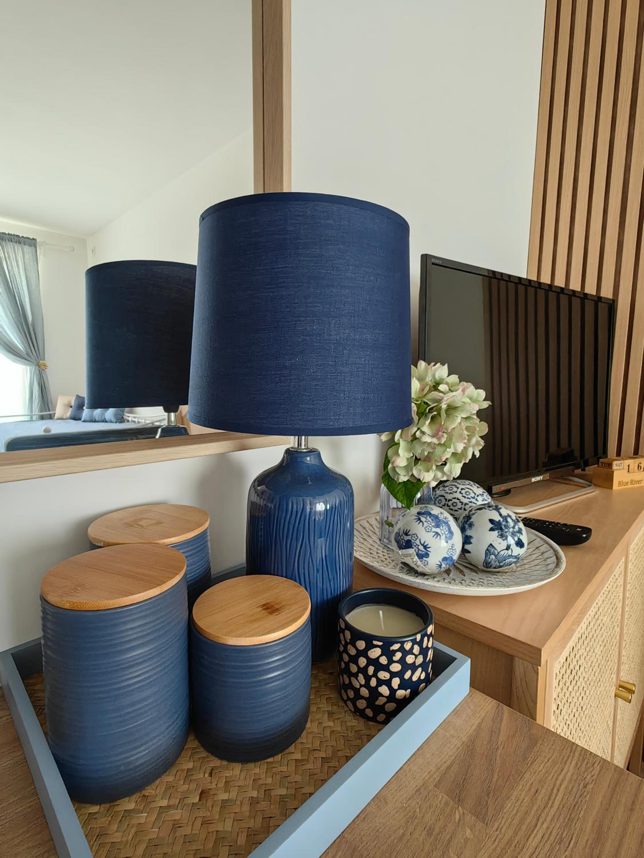 Royal Blue River Pearl