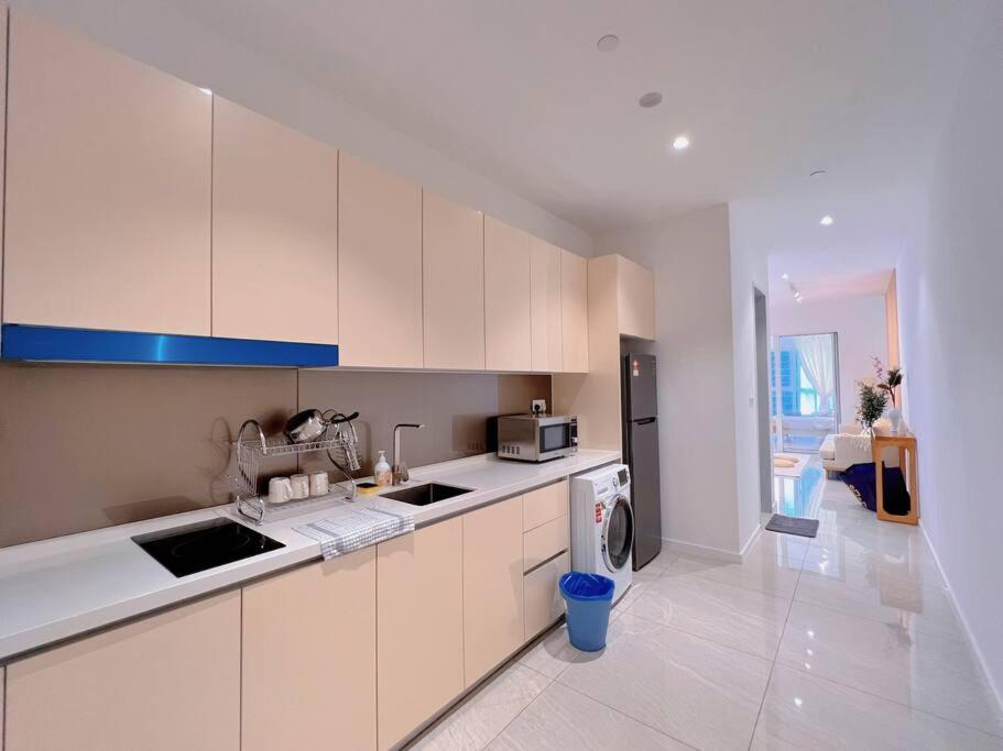 KL Tower View @ Quill Residence, Walking Distance to LRT & Monorail Near Quill City Mall