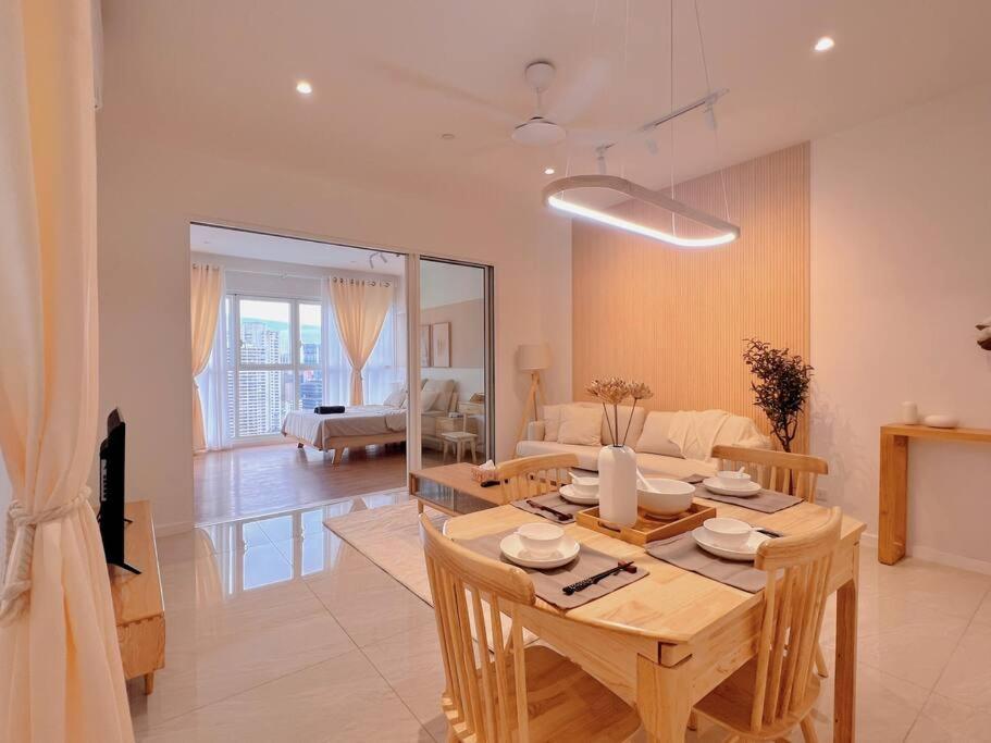 KL Tower View @ Quill Residence, Walking Distance to LRT & Monorail Near Quill City Mall