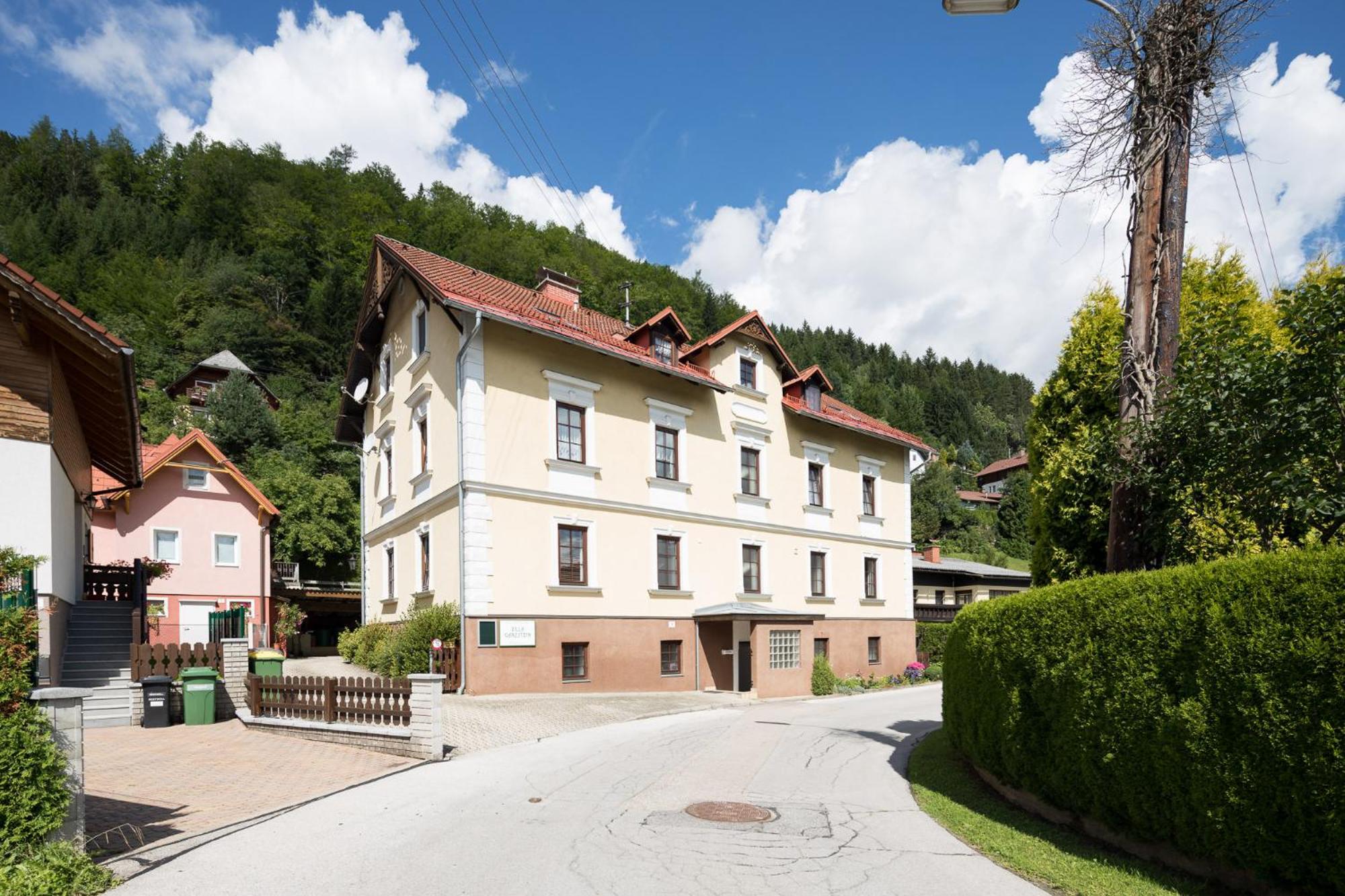 Villa Ganzstein view 4