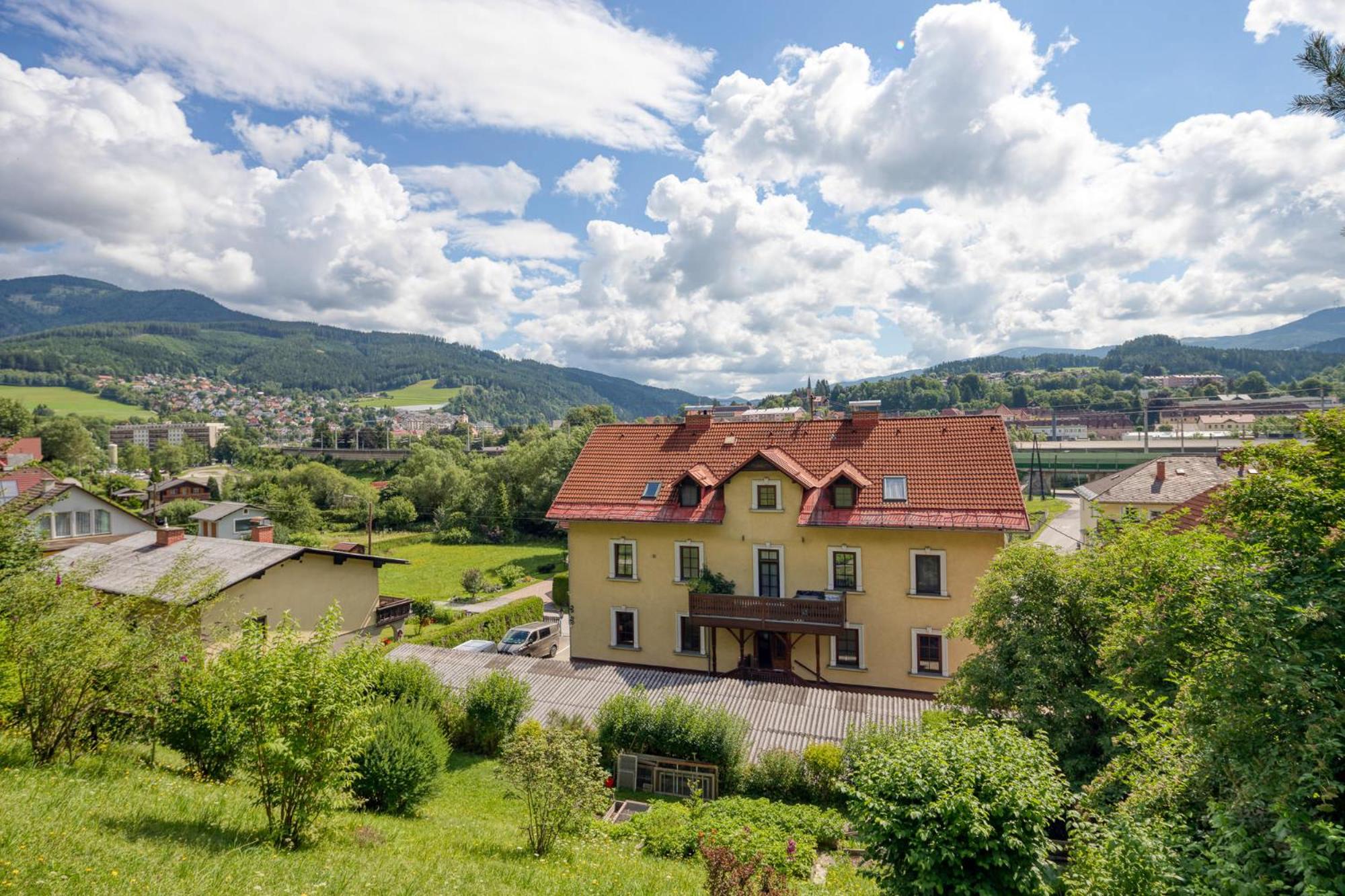 Villa Ganzstein view 3