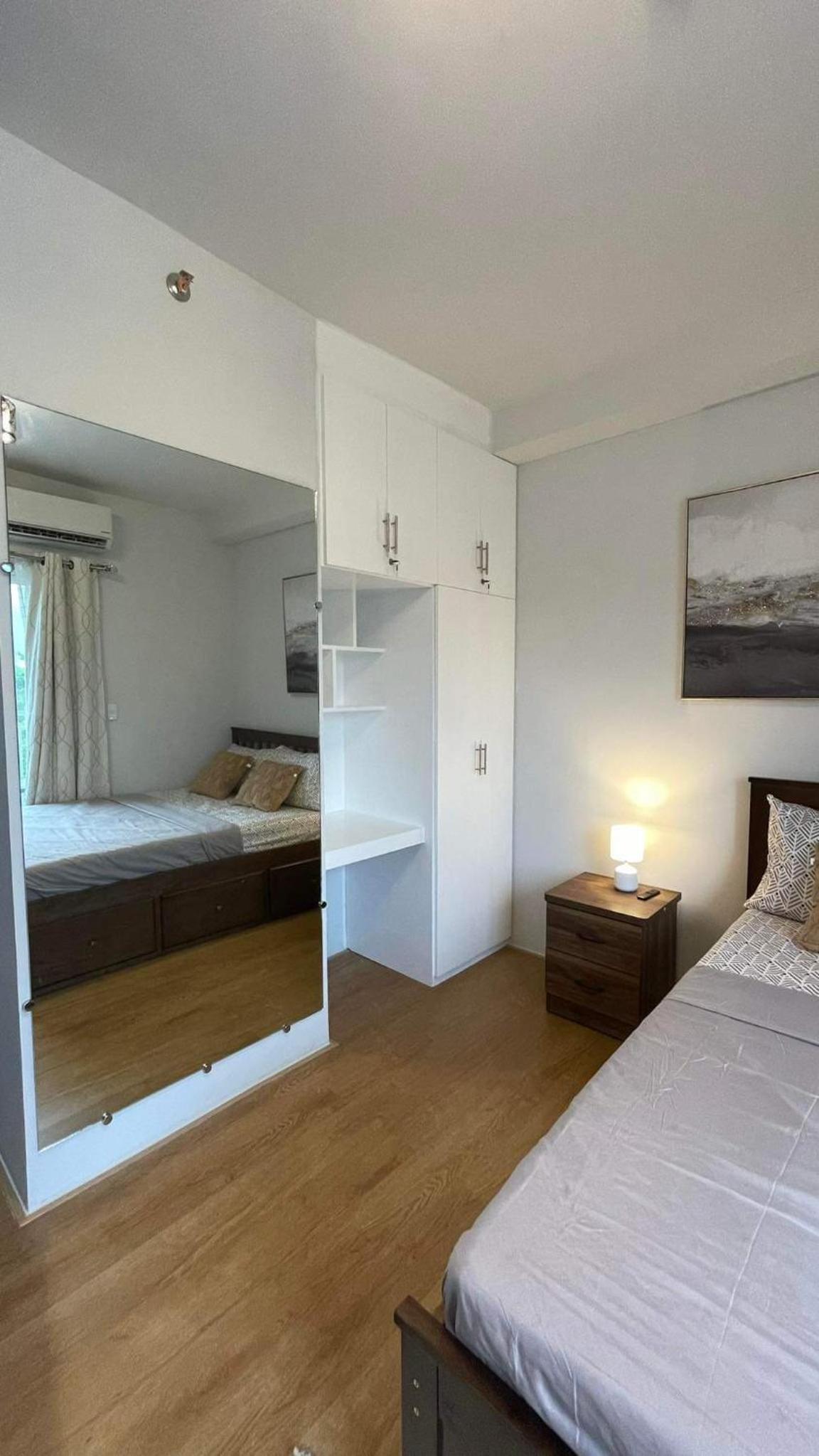Classy and affordable studio unit view 4