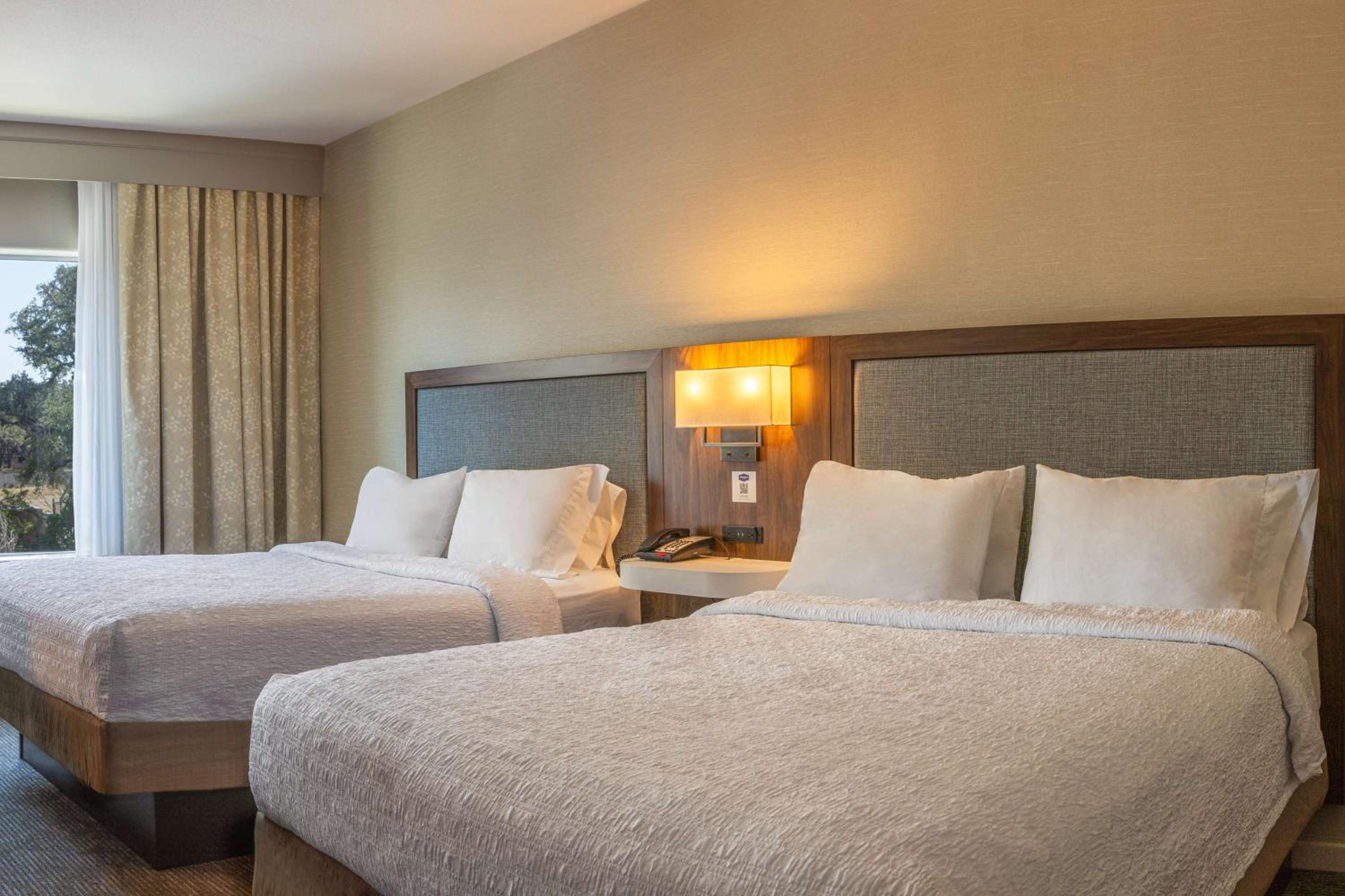 Hampton Inn  Suites Boerne - Property Image 7