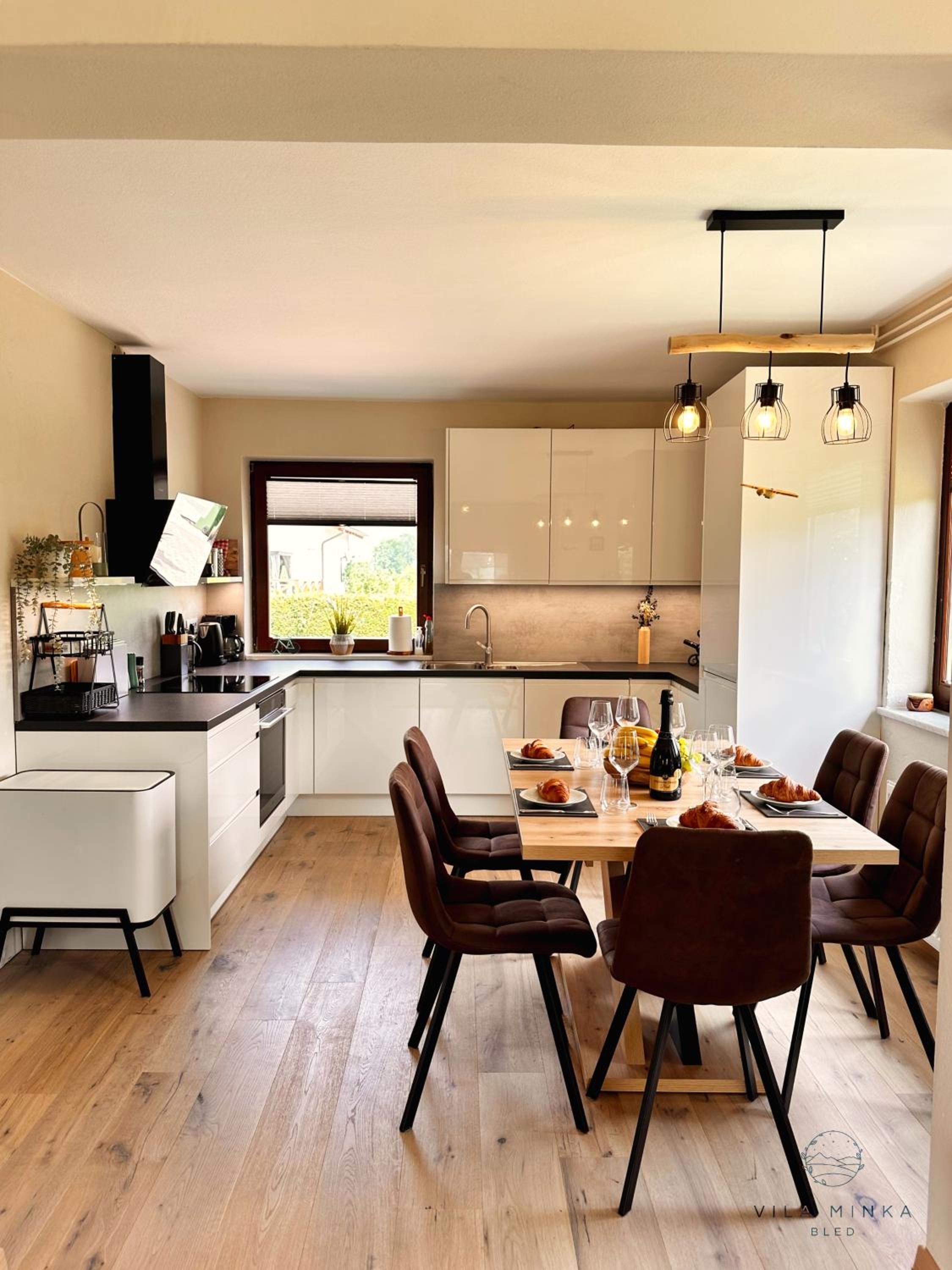 Vila Minka Bled - Perfect Family Vacation Home view 5