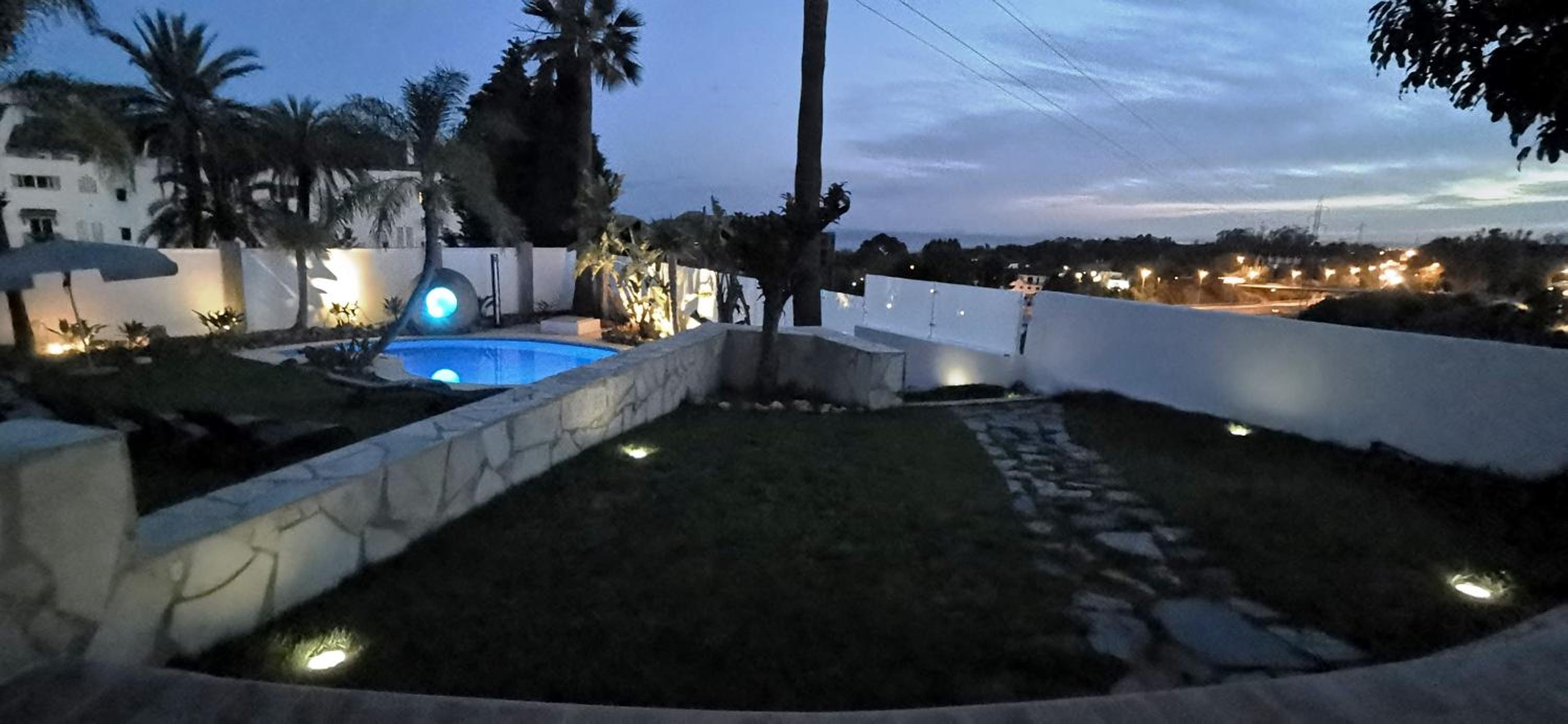 Modern villa close to Fontanilla Beach