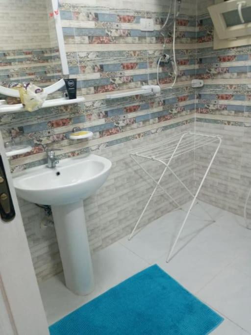 Lovely apartment Right Near Everywhere U Want 2 B