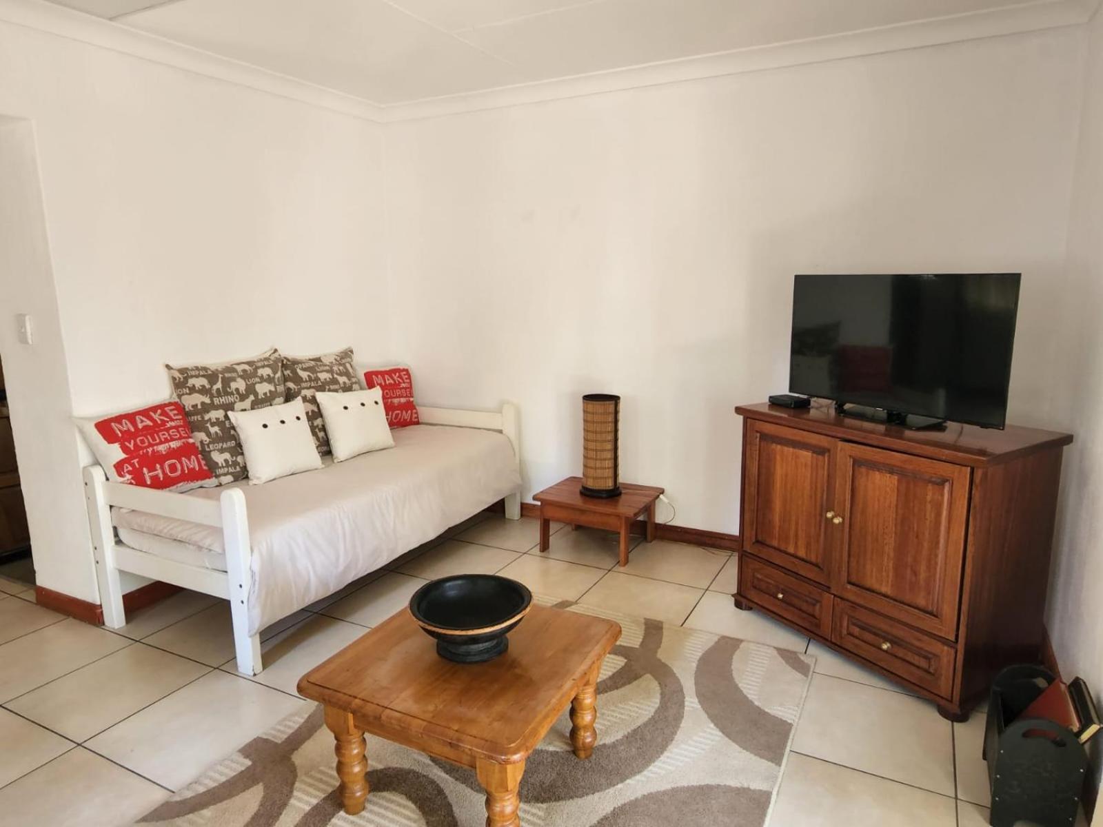 Six Valk Avenue Guest House