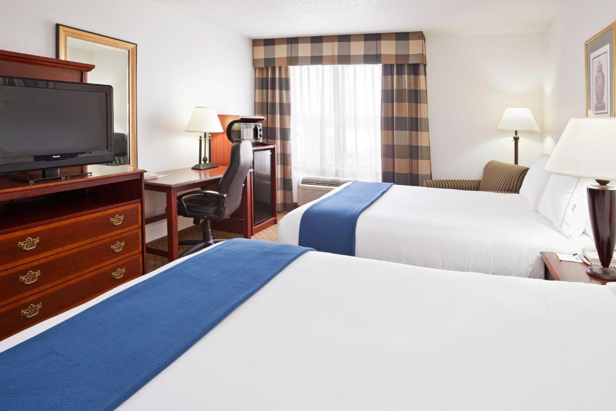 Holiday Inn Express & Suites Alliance by IHG