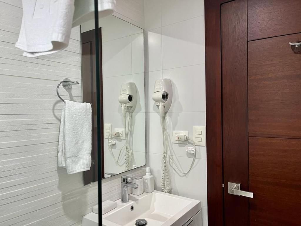 SOHA SUITES II view 5