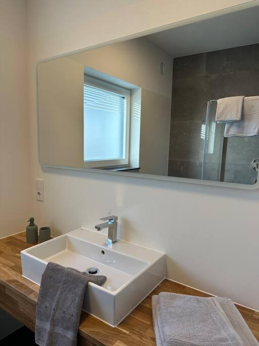 Apart Mark, Stanz bei Landeck - Moderne Wohnung in sonniger Lage