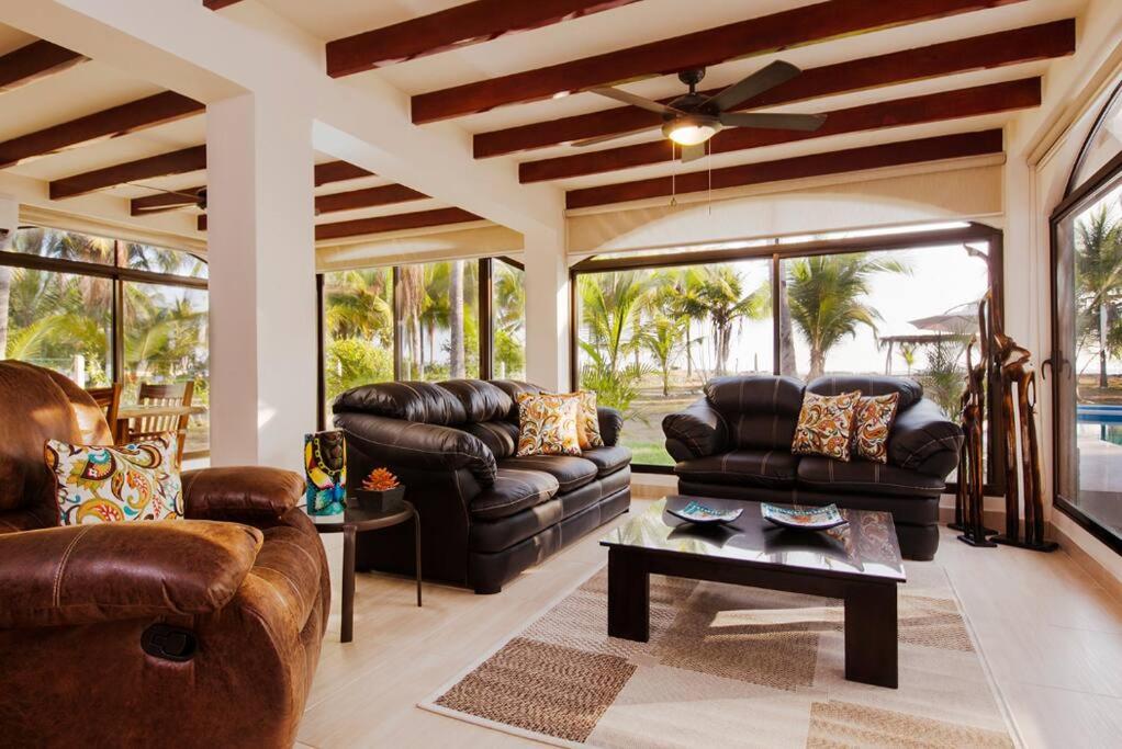Perfect Ocean Hideaway!!!