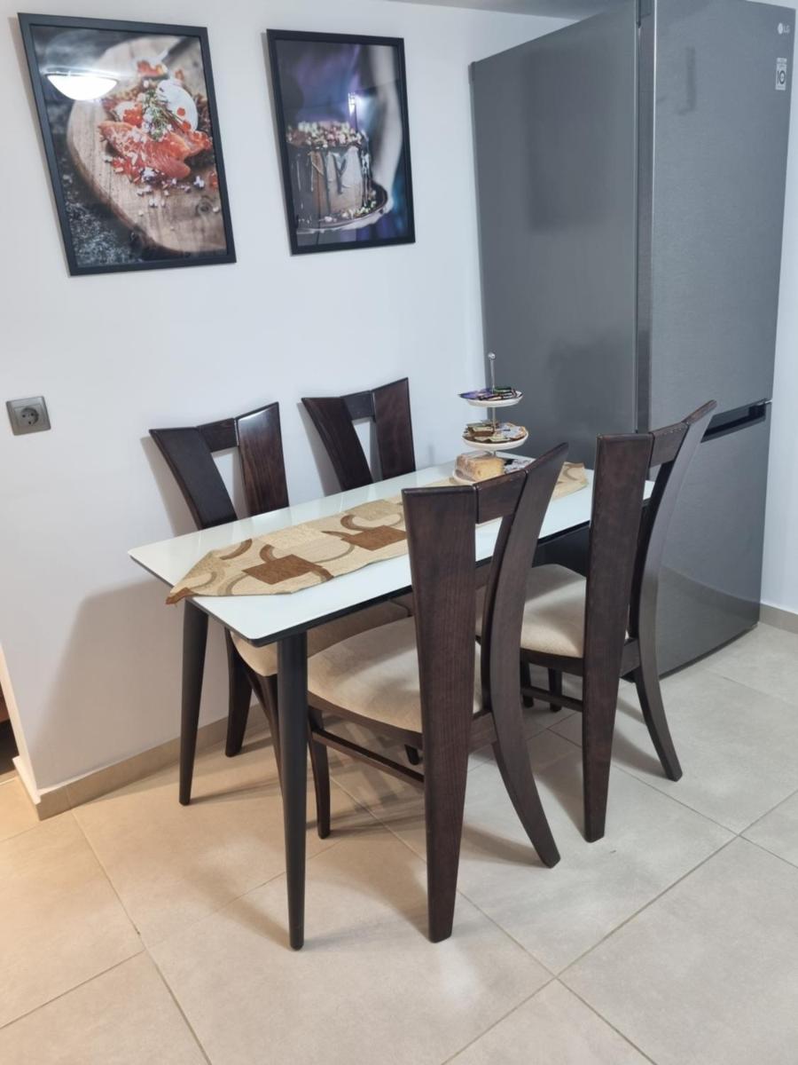 Cozy Apartment Near Sea and Airport — photo 4