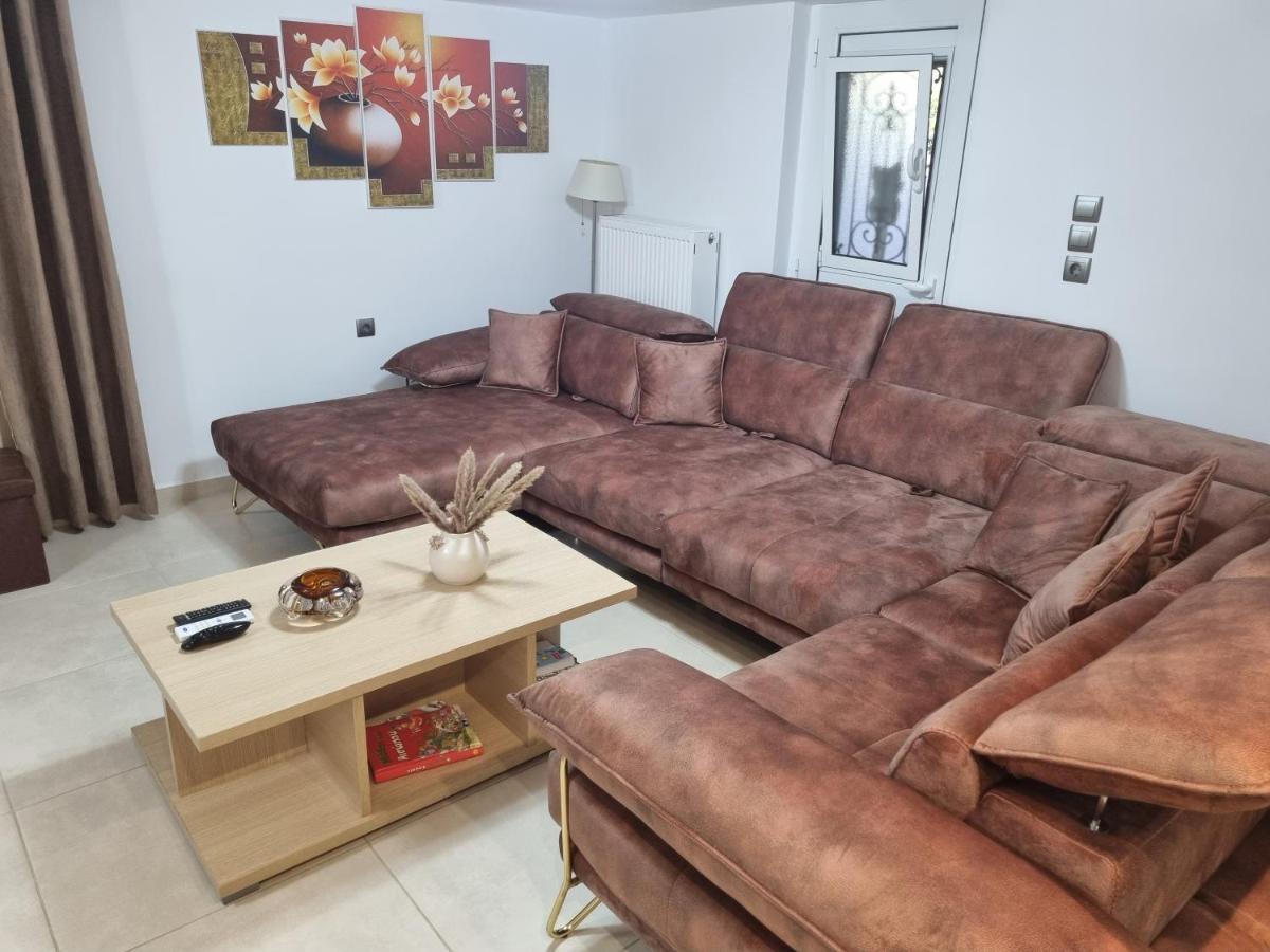 Cozy Apartment Near Sea and Airport — photo 2