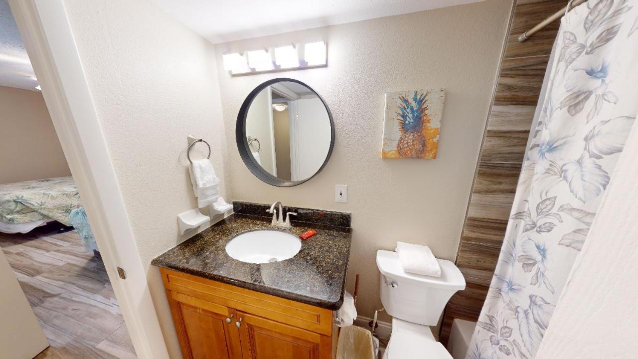 Direct Beachfront 1b 1b Corner - Sandy Shores #301