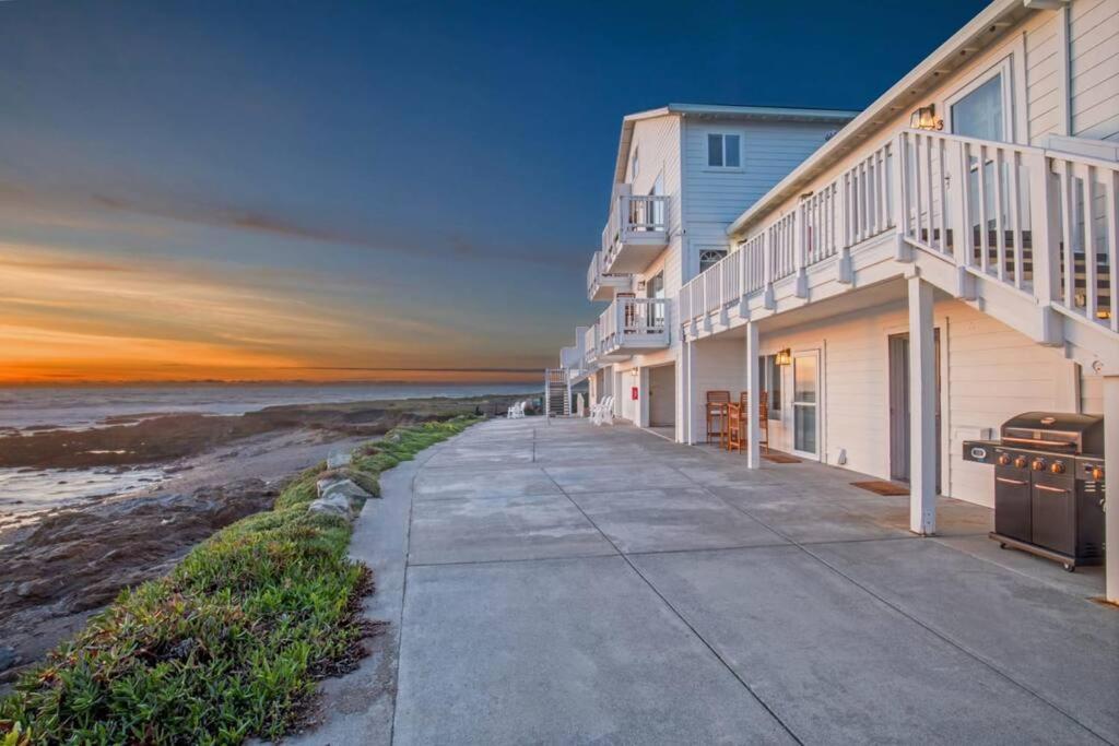 Oceanfront Hidden Gem at the Black Sands Inn view 2