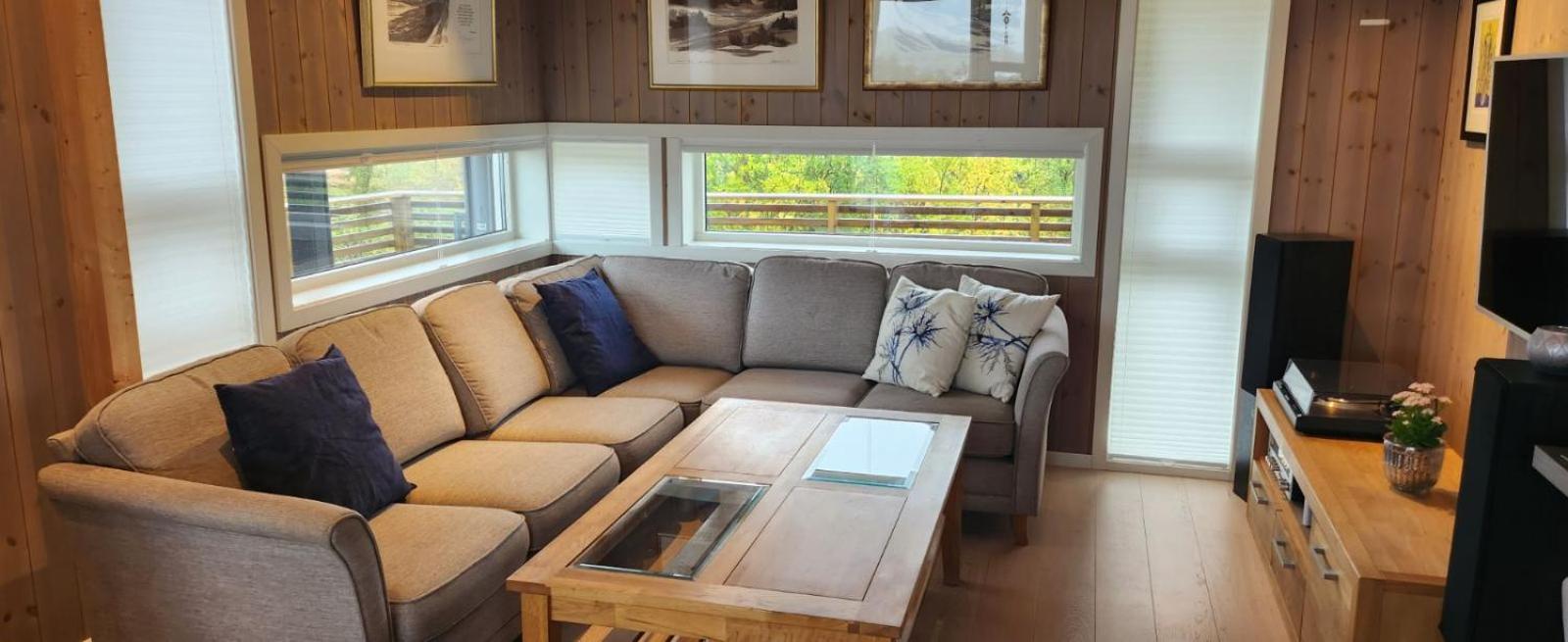 Big 3 bedrom cabin at Grønnliskaret, Ringvassøya. view 4